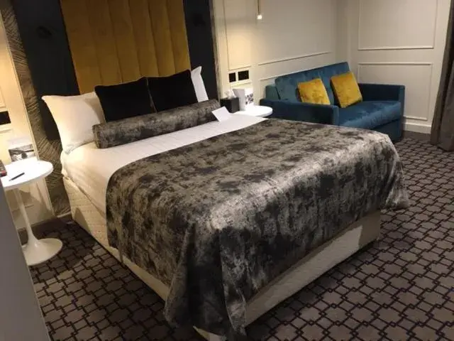 Bedroom, Bed in Denham Grove Bedroom, Bed in Denham Grove