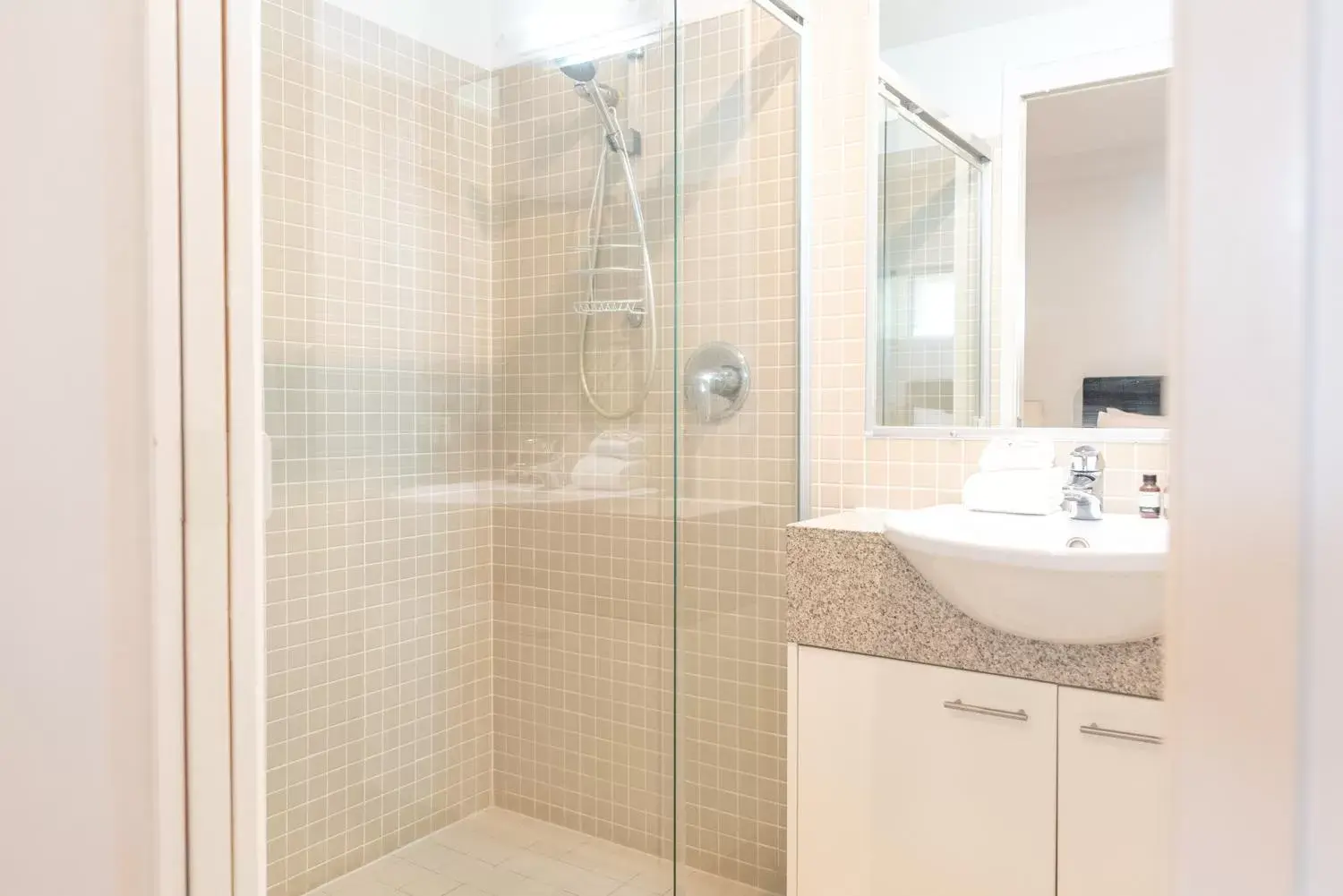Shower, Bathroom in Grandview Apartments