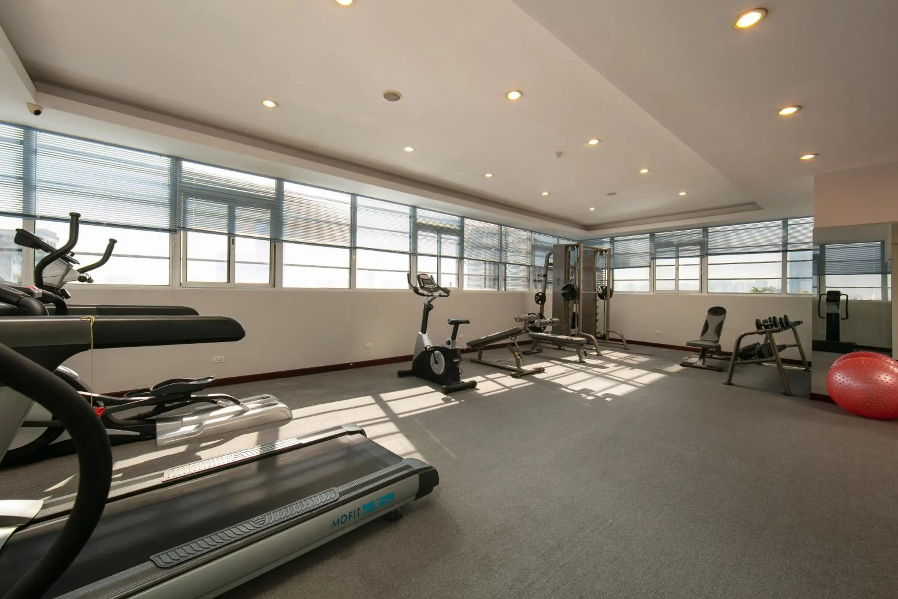 Fitness centre/facilities in Sen Luxury Hotel - Managed by Sen Hotel Group Fitness centre/facilities in Sen Luxury Hotel - Managed by Sen Hotel Group