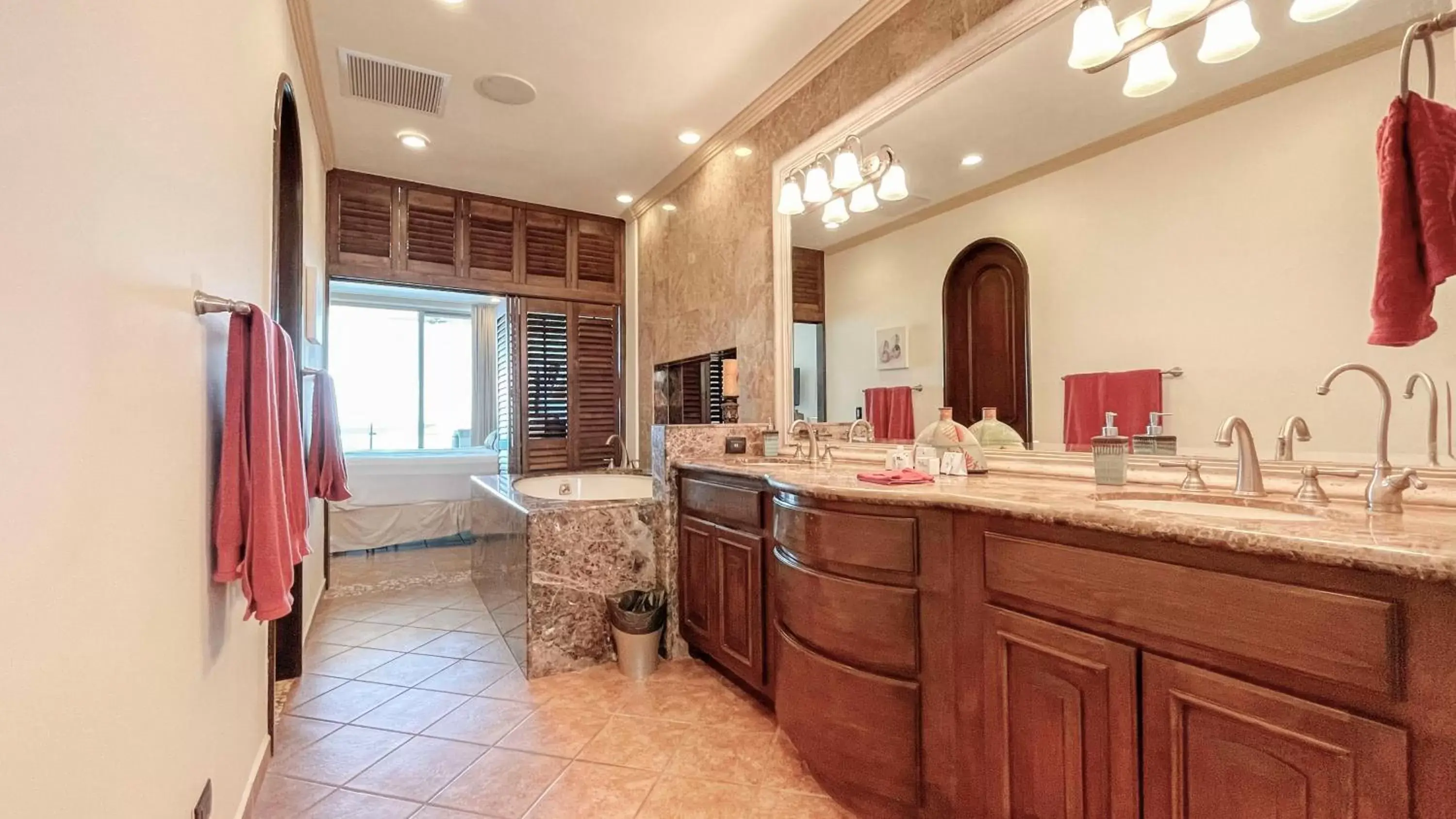 Kitchen/Kitchenette in Esmeralda Beach Resort