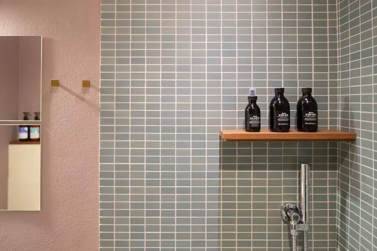 Bathroom in Hotel Blu di Te