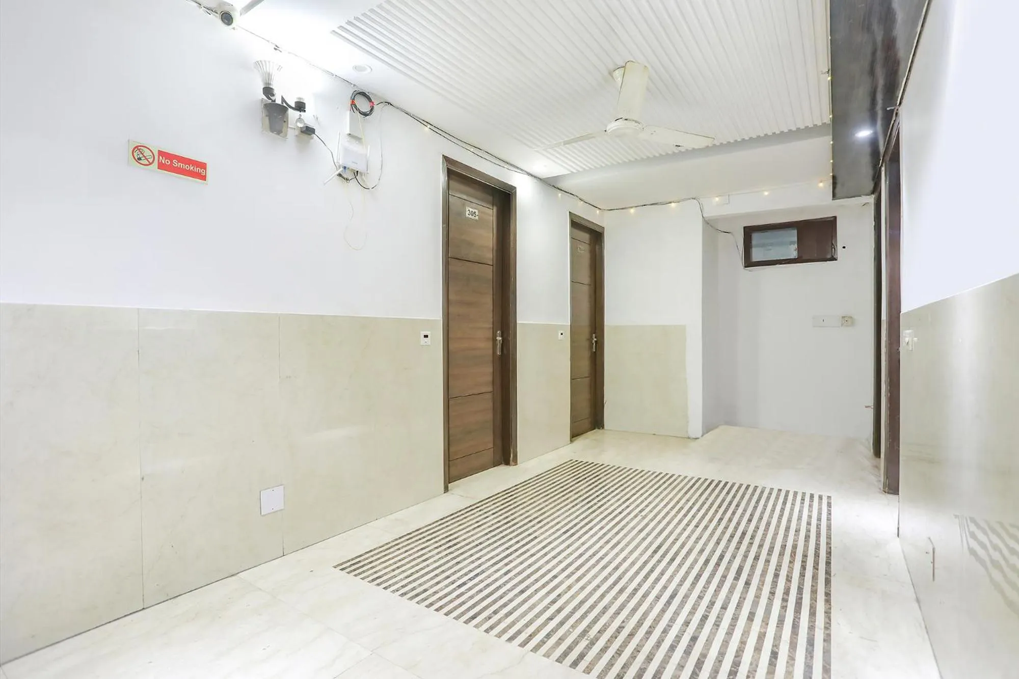 Lobby or reception in FabExpress Lotus Palace