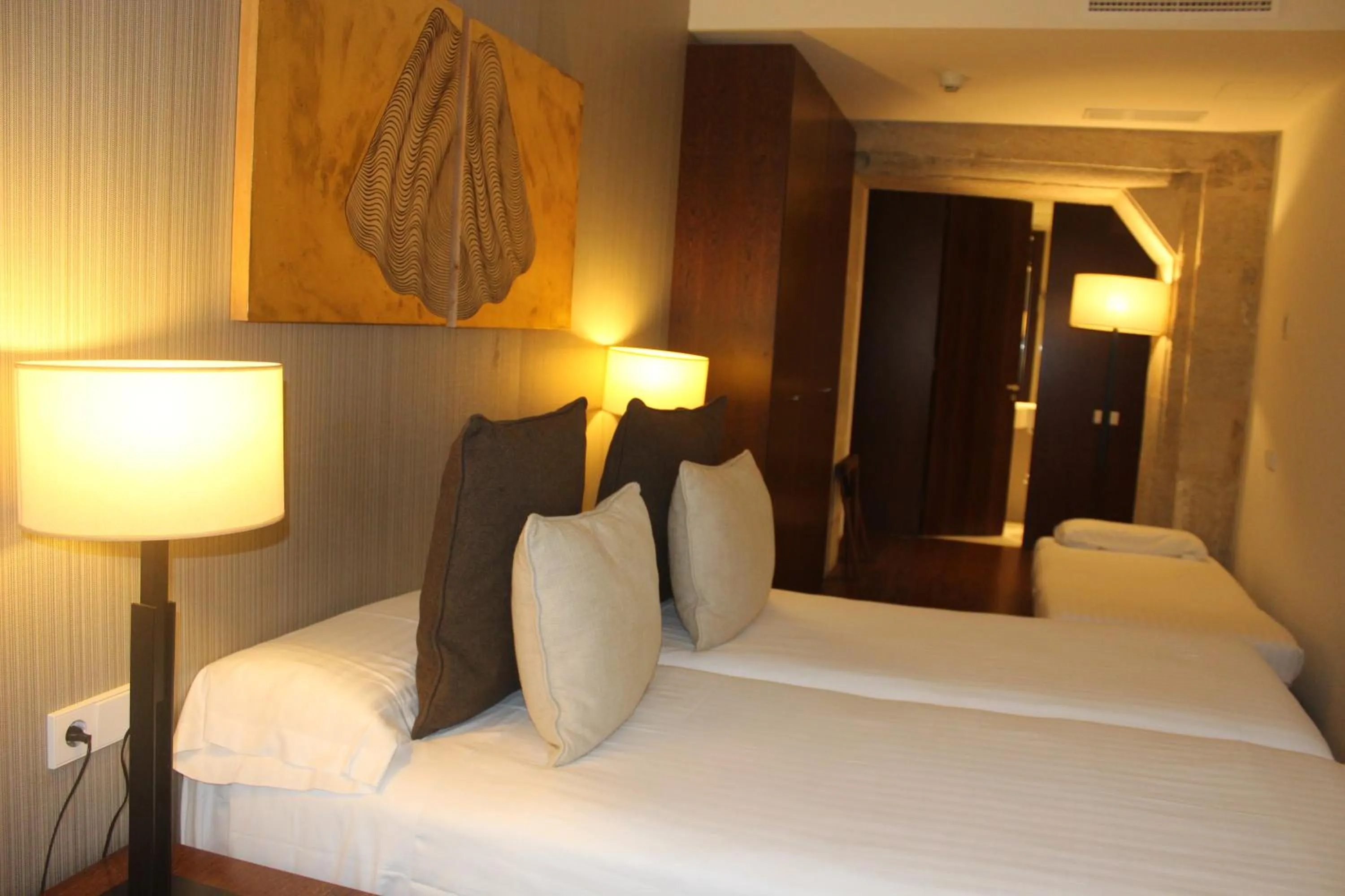 Photo of the whole room, Bed in Carris Casa de la Troya