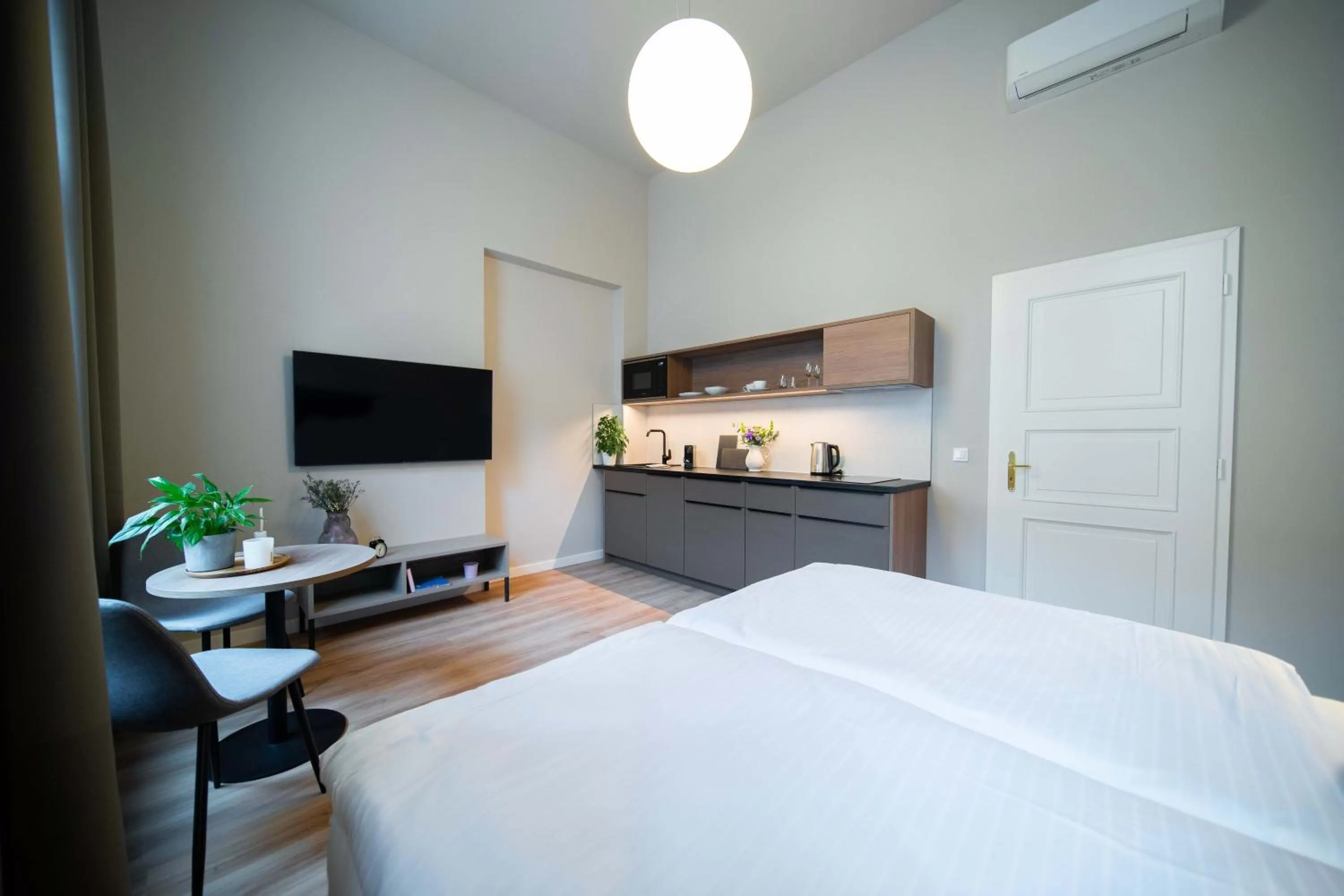 Bed in Karl BY ZEITRAUM