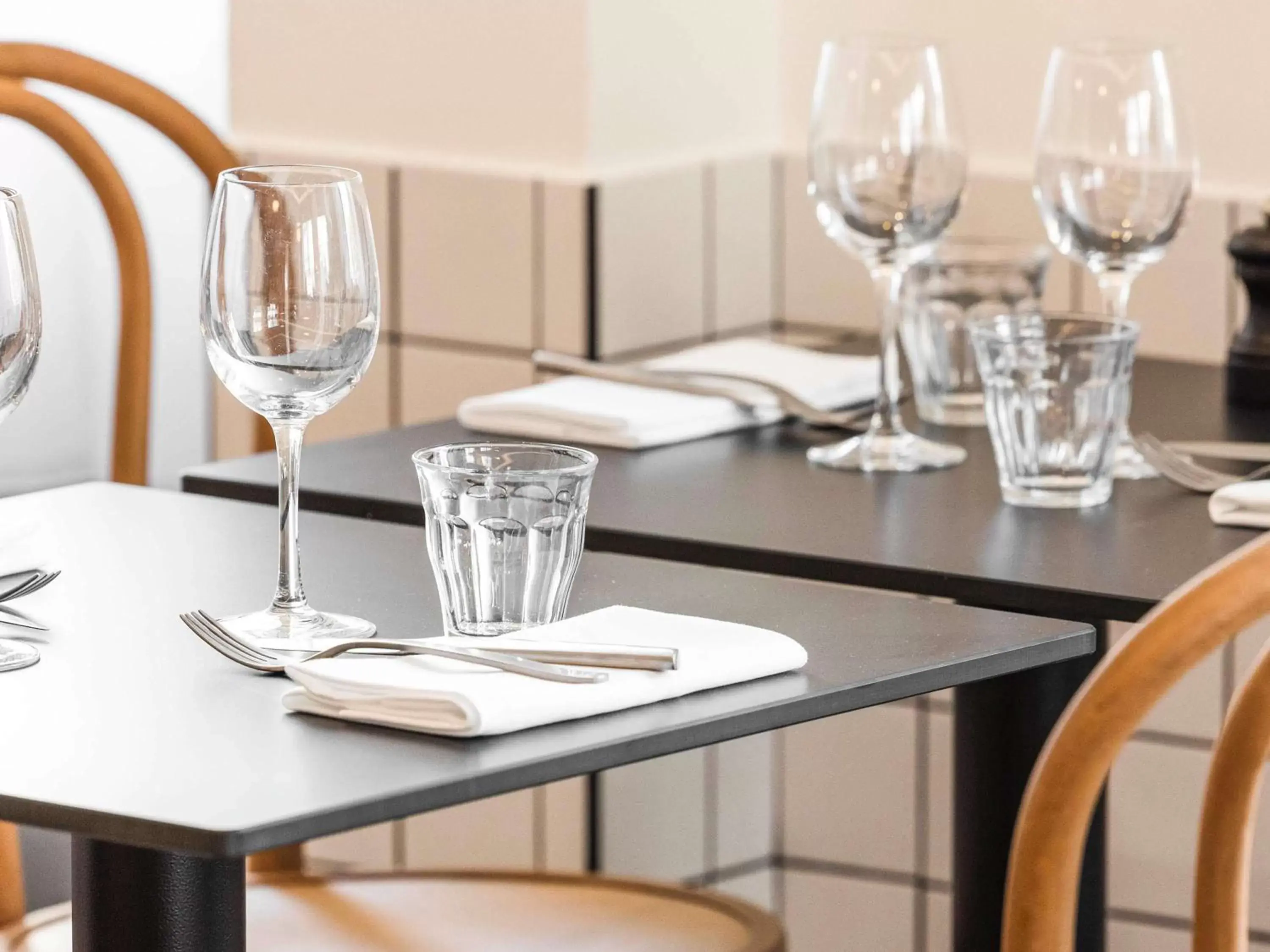 Restaurant/Places to Eat in Mercure Bordeaux Gare Atlantic