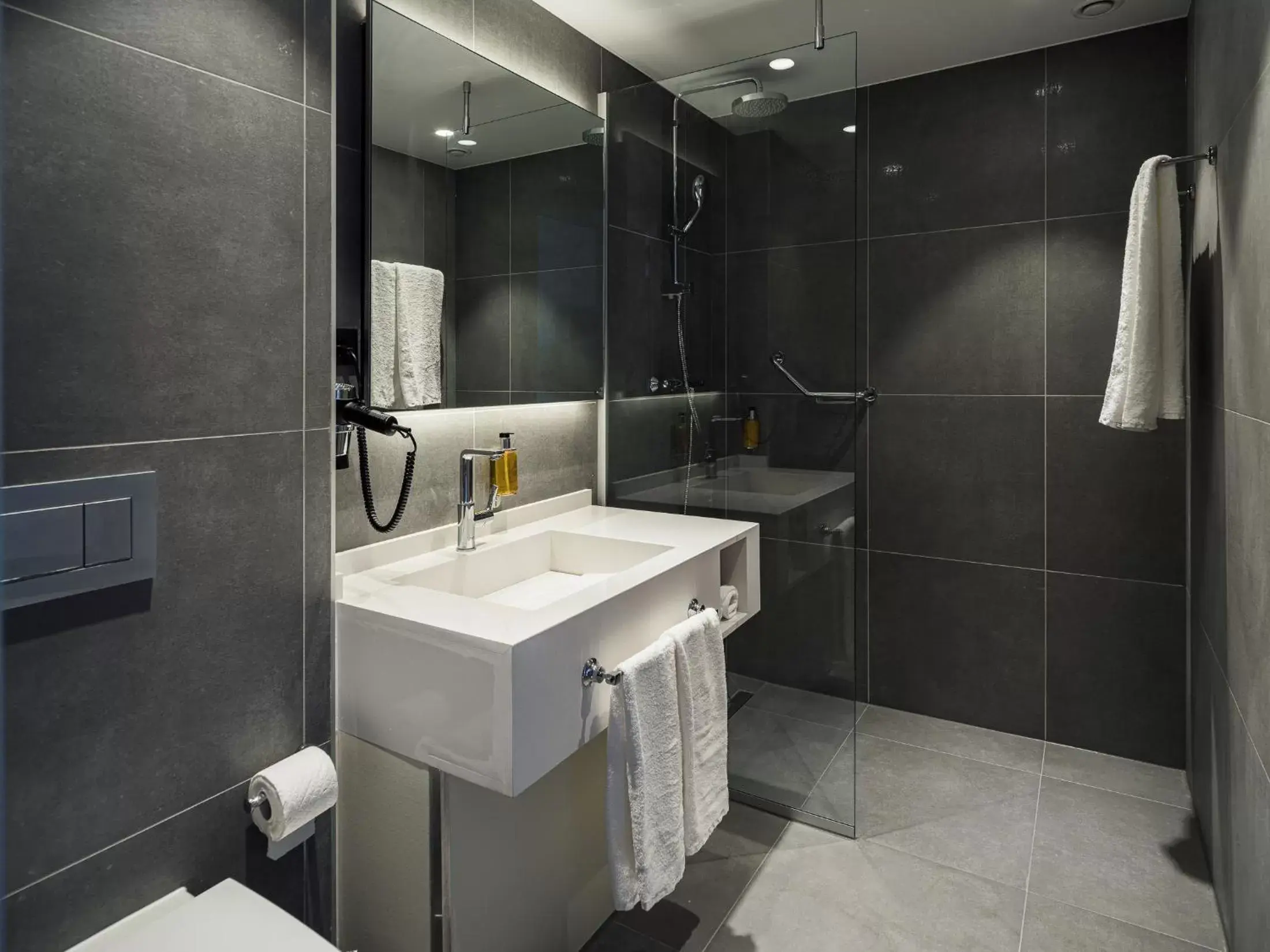 Bathroom in Executive Residency by Best Western Amsterdam Airport