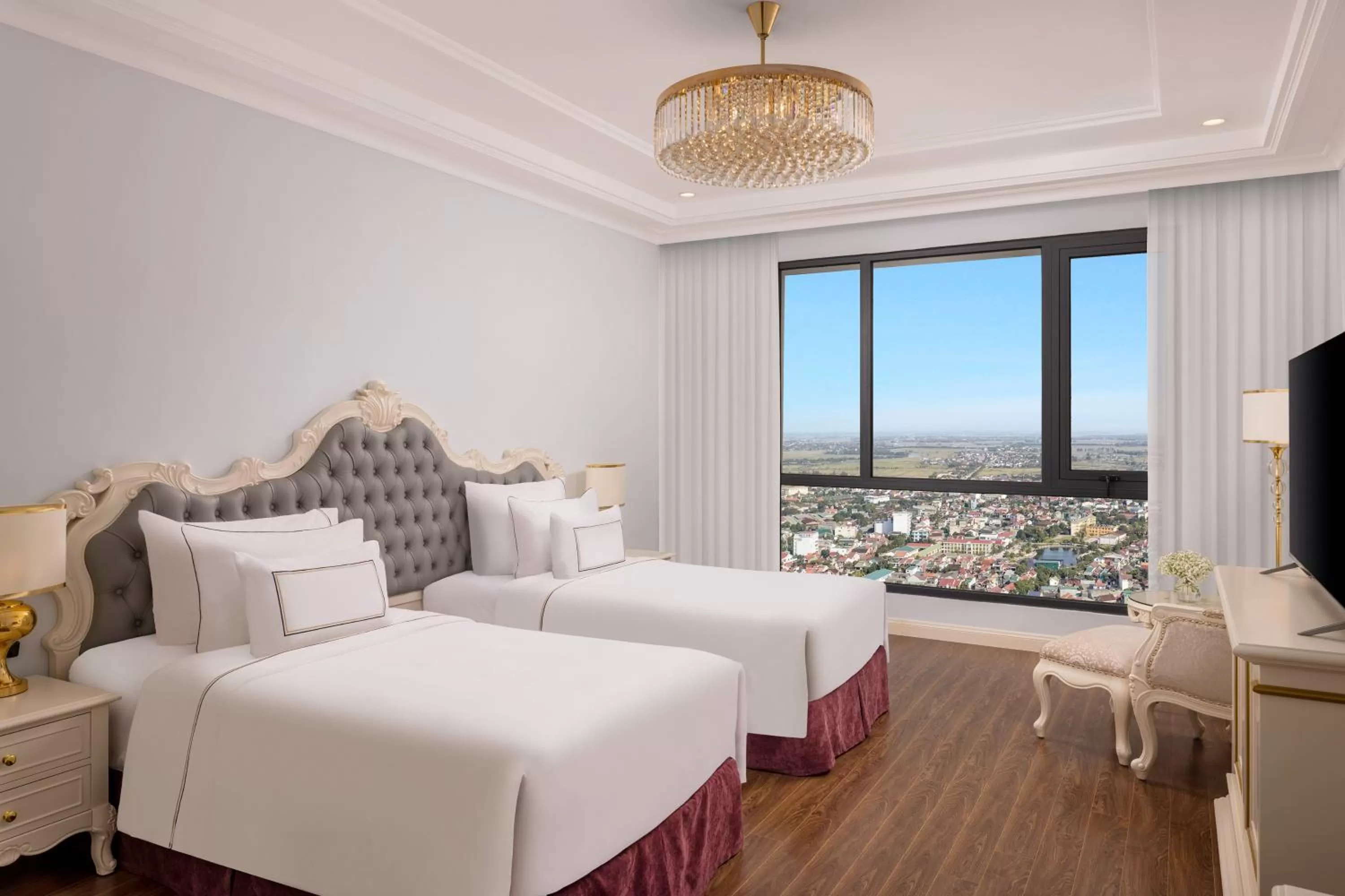 Bed in Meliá Vinpearl Phu Ly