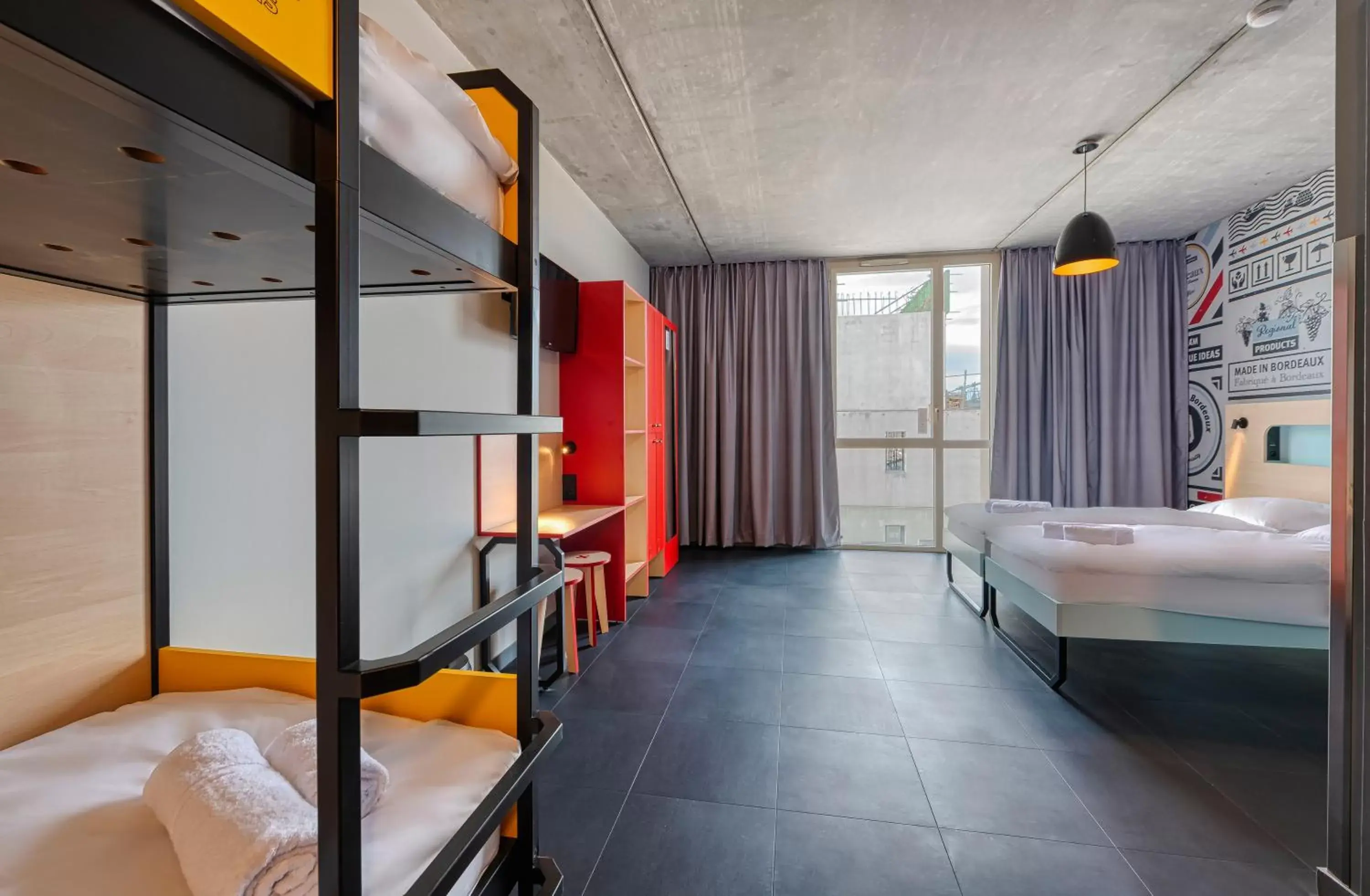 Bedroom in MEININGER Hotel Bordeaux Gare Saint-Jean