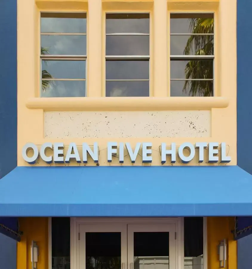 Facade/entrance in Ocean Five Hotel