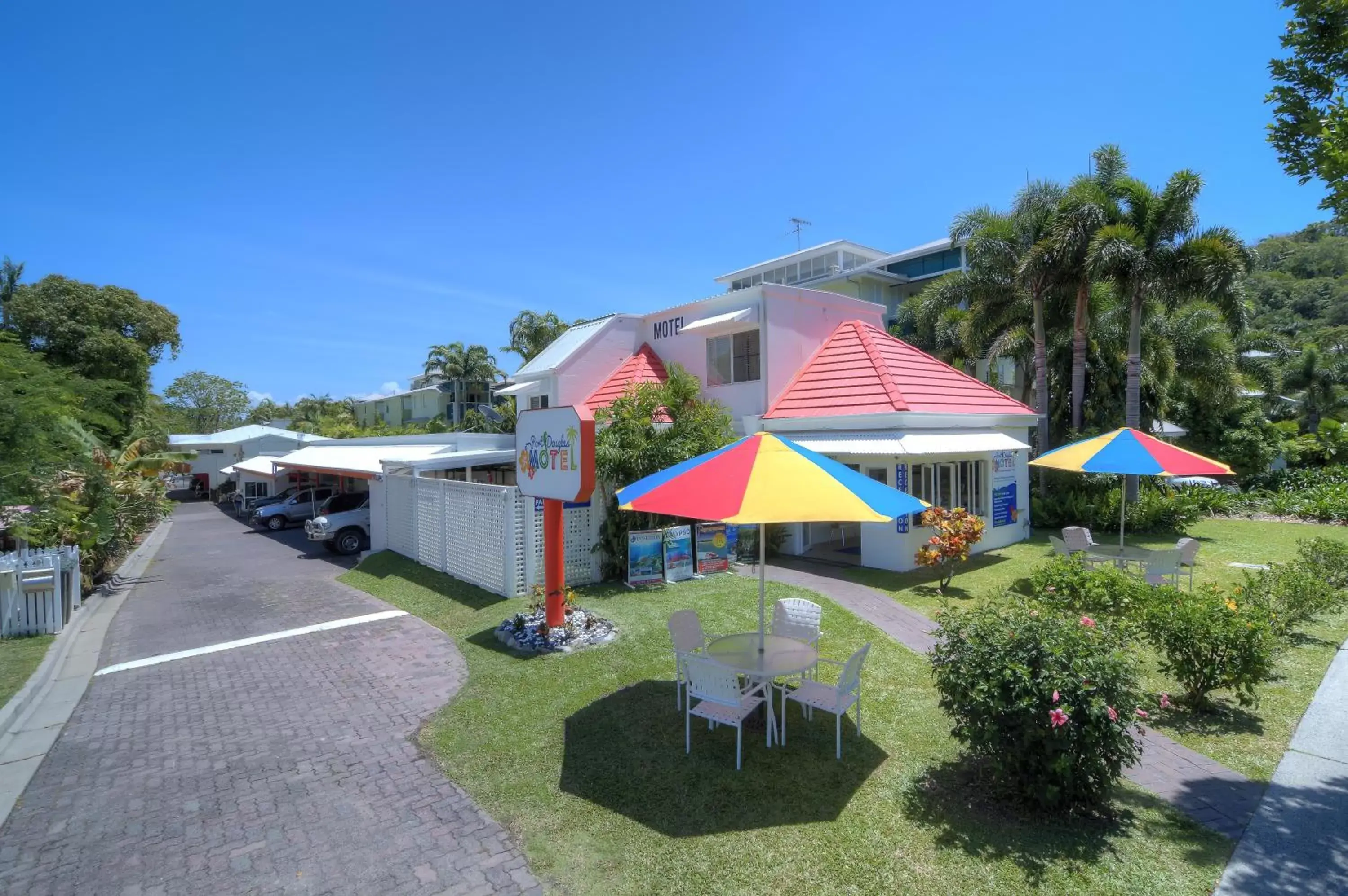 Property building in Port Douglas Motel