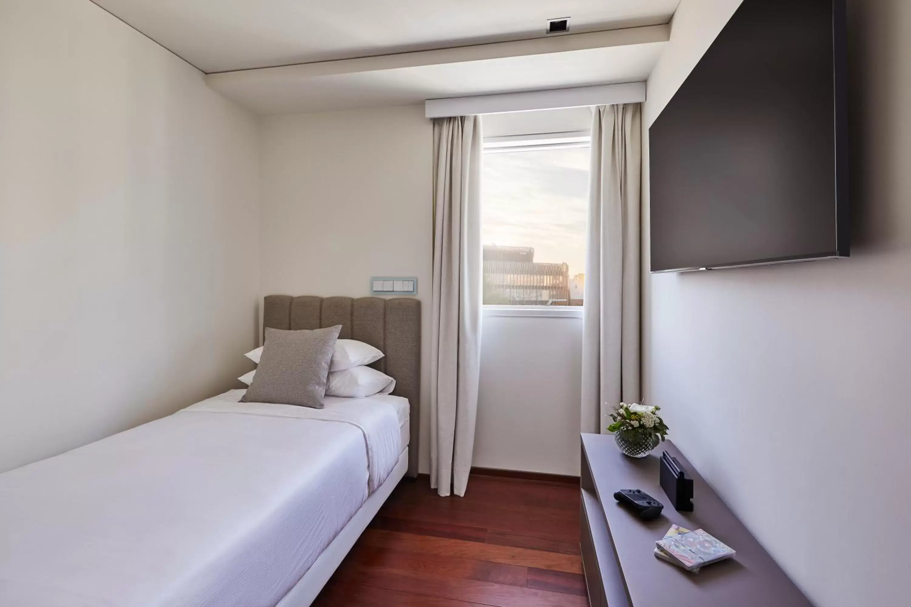 Bed in Hyatt Regency Madrid Residences