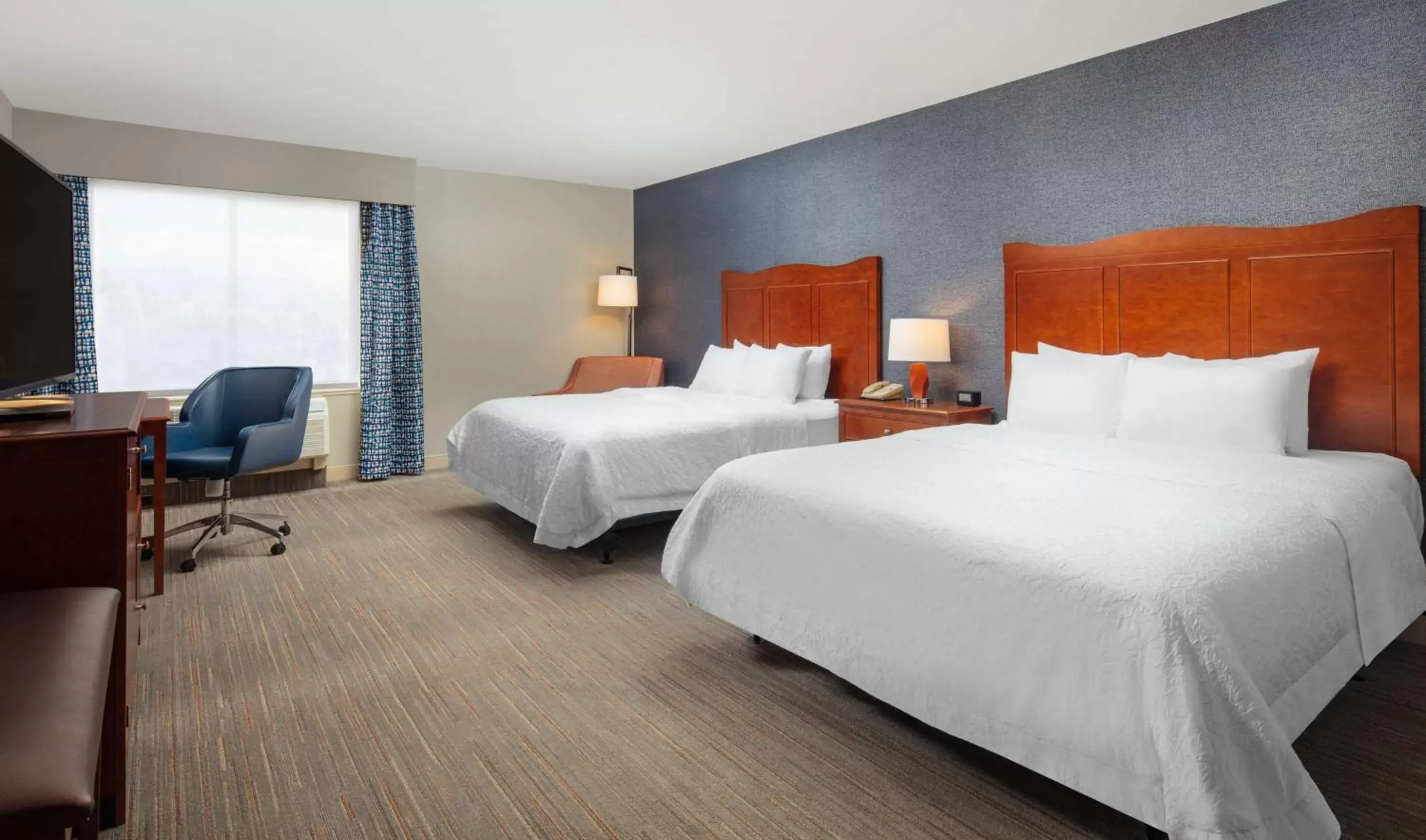 Bed in Hampton Inn Medford Bed in Hampton Inn Medford