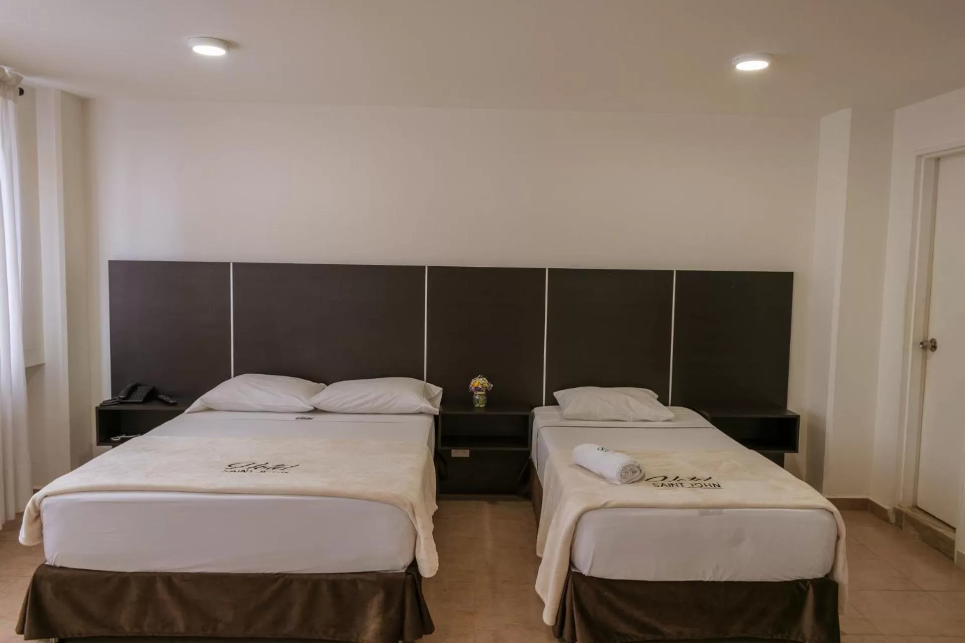 Bed in Hotel Saint John