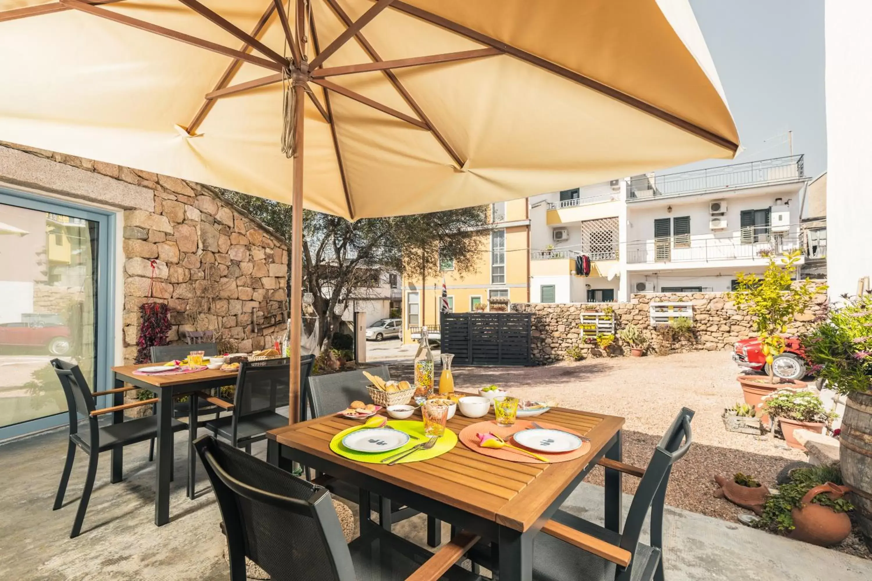 Patio, Restaurant/Places to Eat in Sa Crai B&B - Sardinian Experience