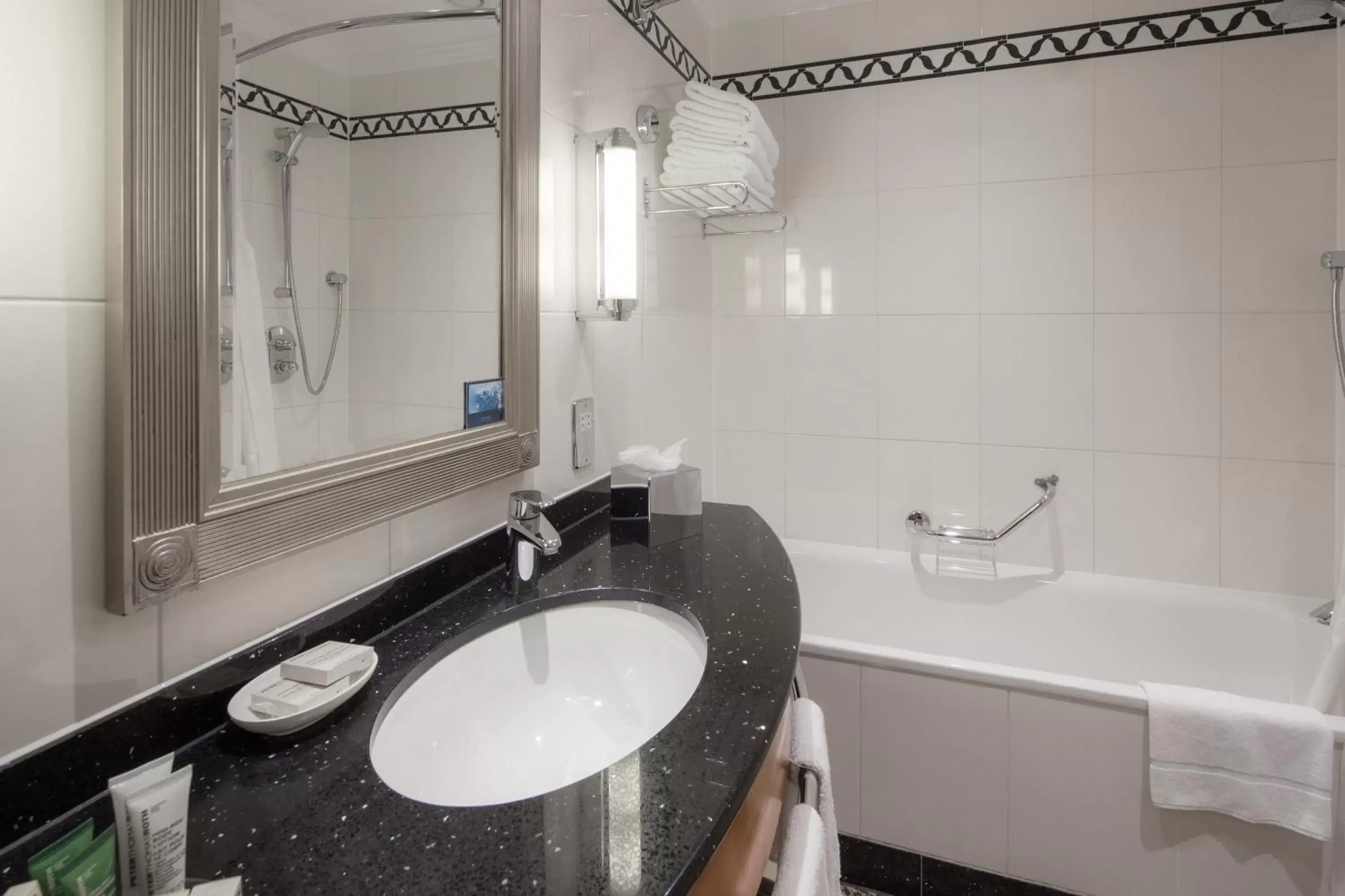 Bathroom in Hilton London Paddington