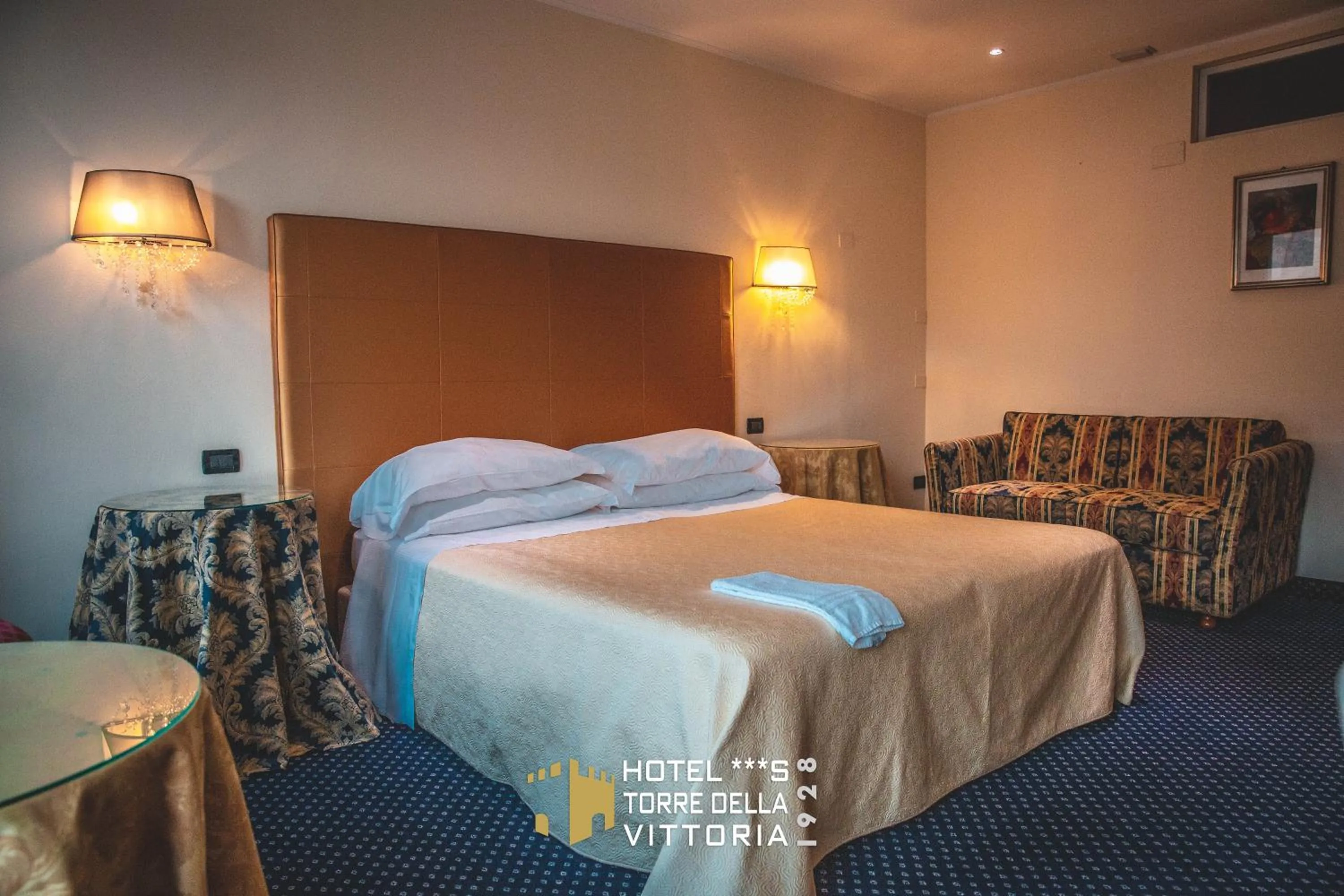 Bed in Panoramic Rooms Torre della Vittoria