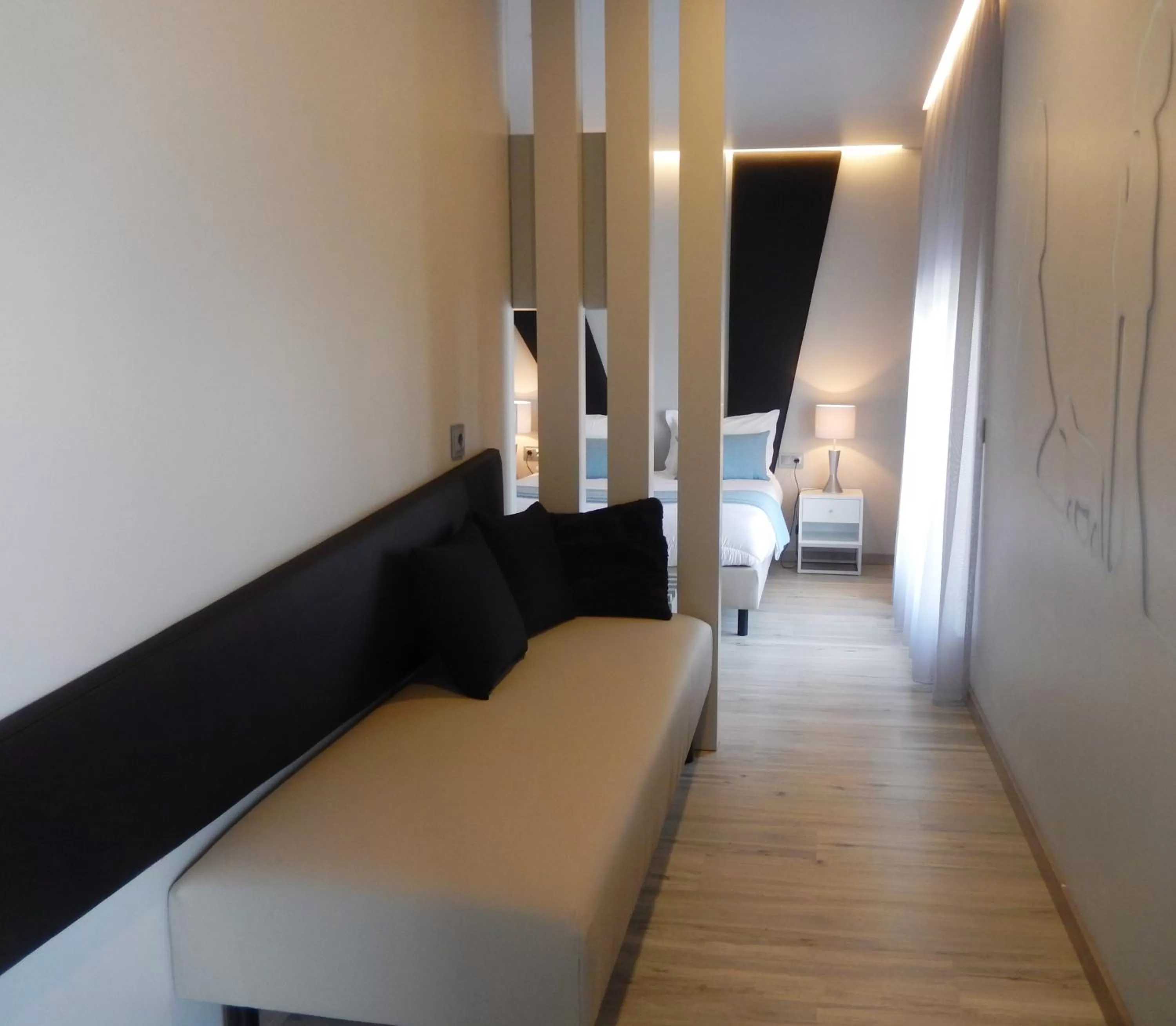 Bedroom, TV/Entertainment Center in Hotel Aleluia