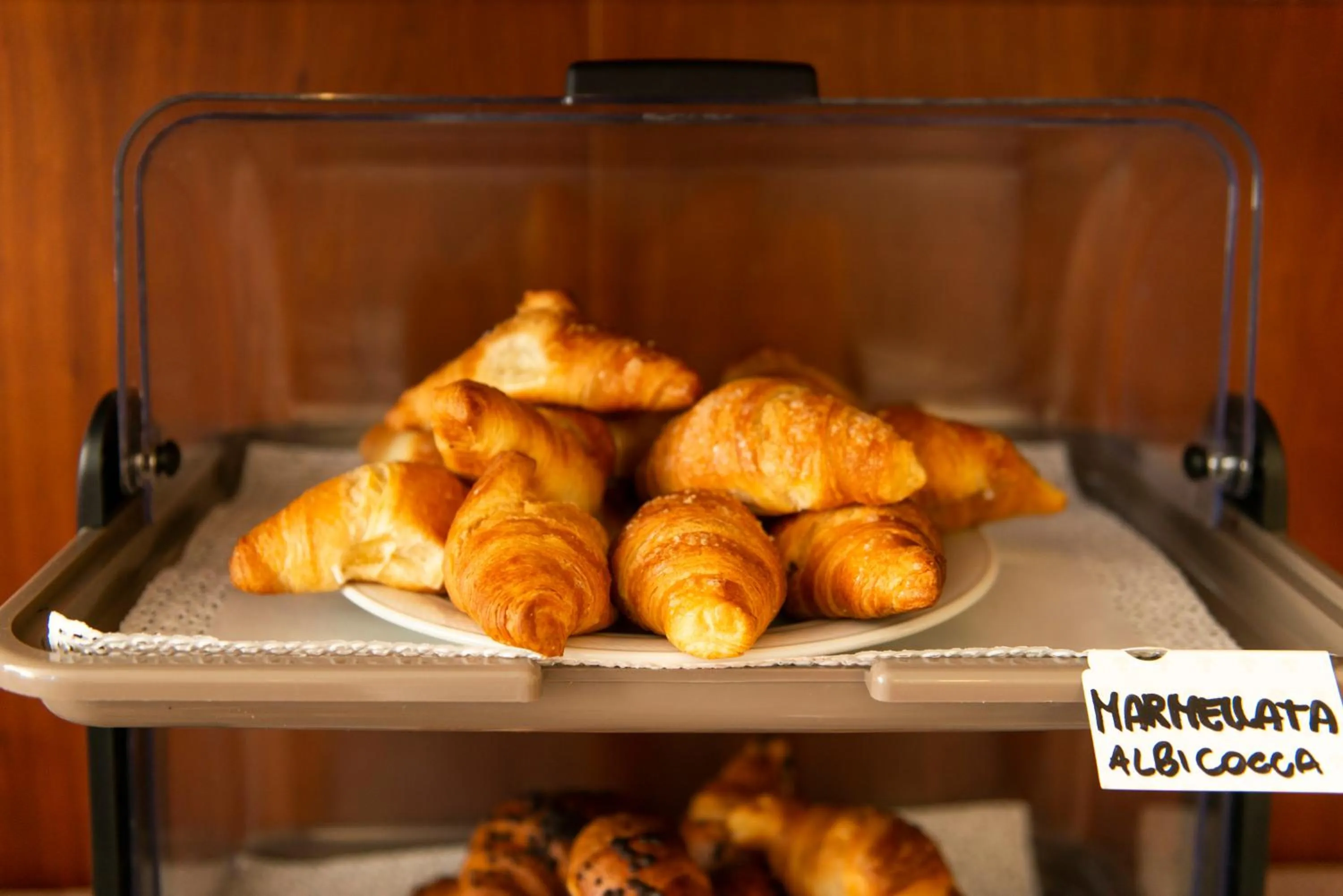 Buffet breakfast in Park Hotel Abbadia