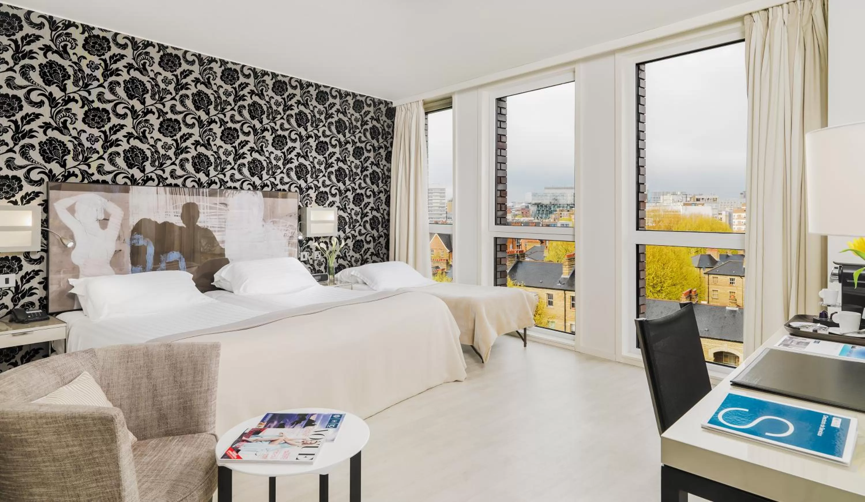 Bedroom, Bed in H10 London Waterloo