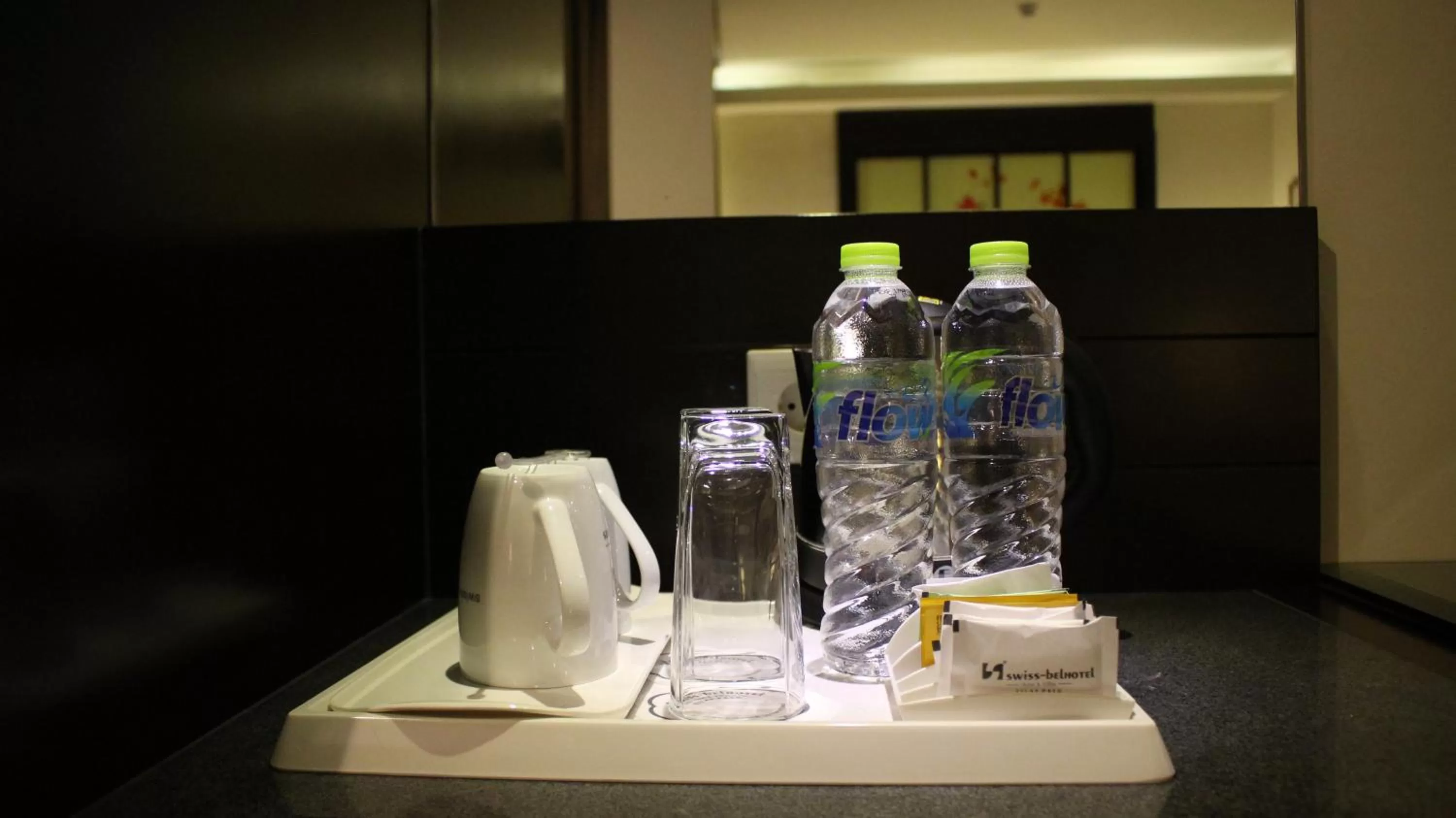 Coffee/tea facilities in Swiss-Belhotel Silae Palu