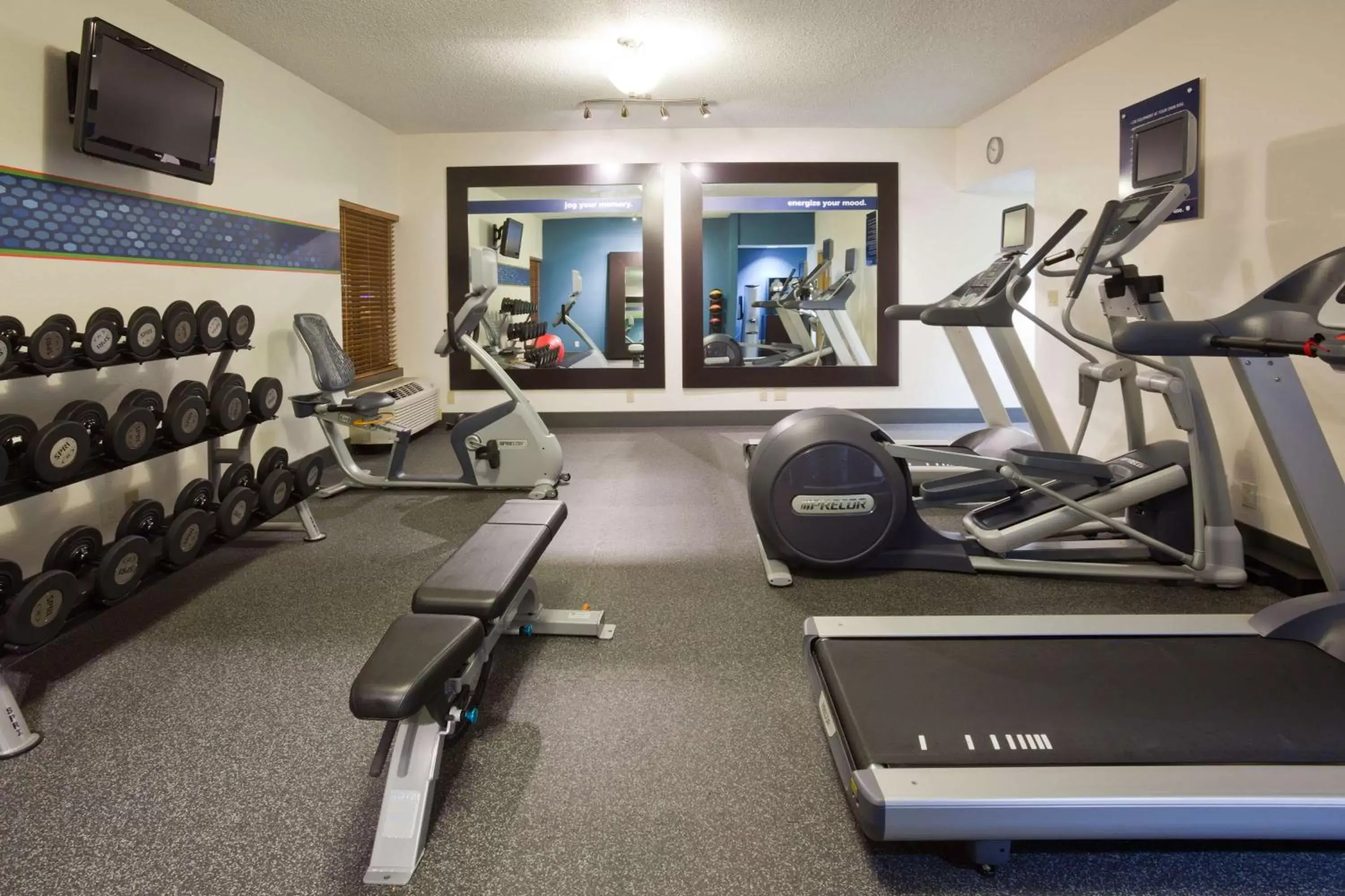 Fitness centre/facilities, Fitness Center/Facilities in Hampton Inn Cedar Rapids