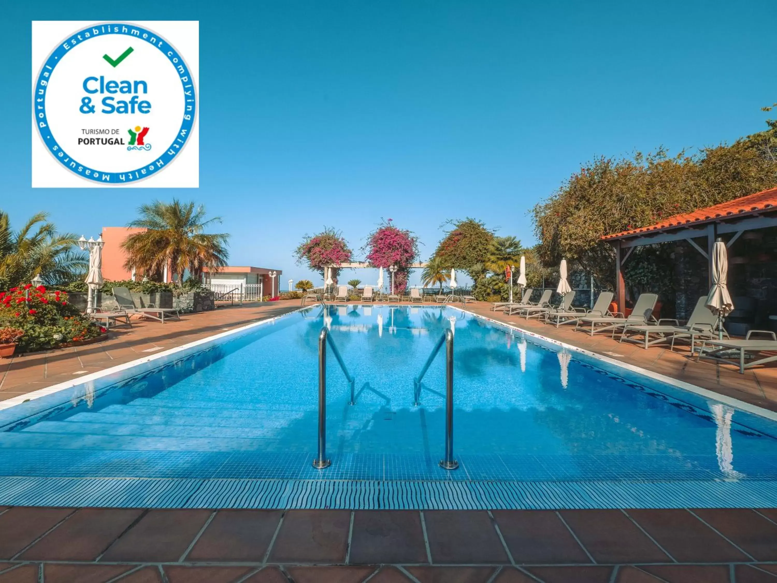 Pool view in Ocean Gardens