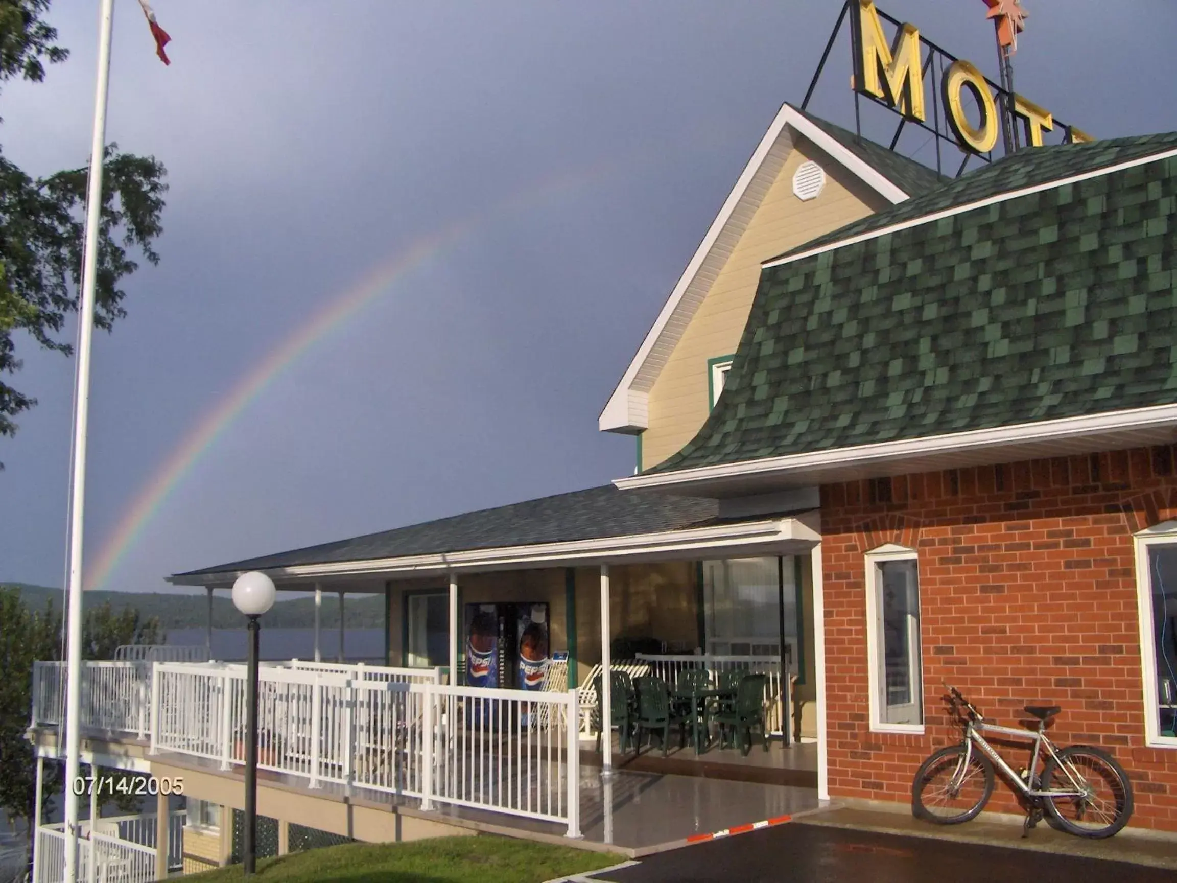 Facade/entrance, Property Building in Motel Royal