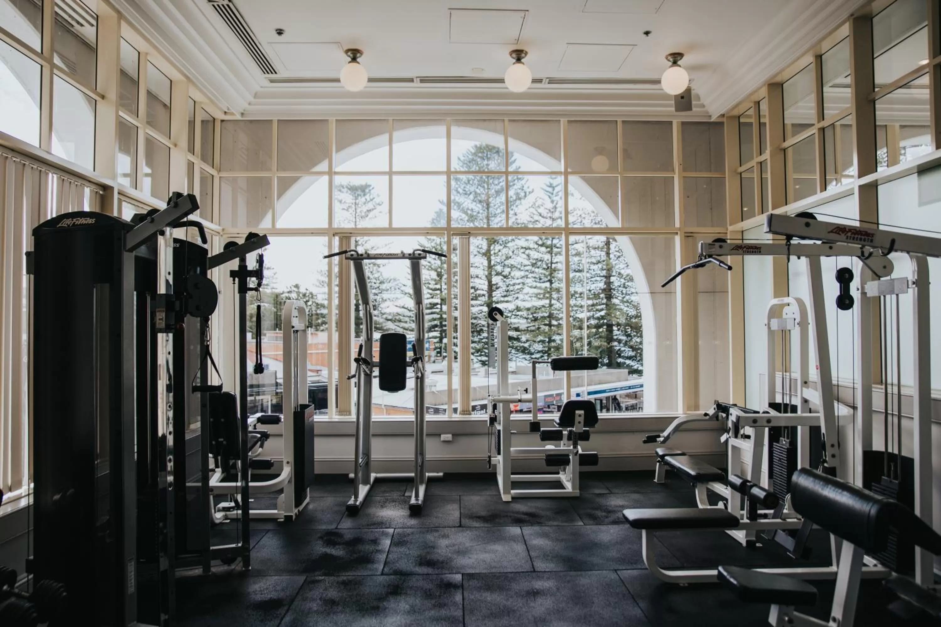 Fitness centre/facilities in Crowne Plaza Terrigal Pacific by IHG