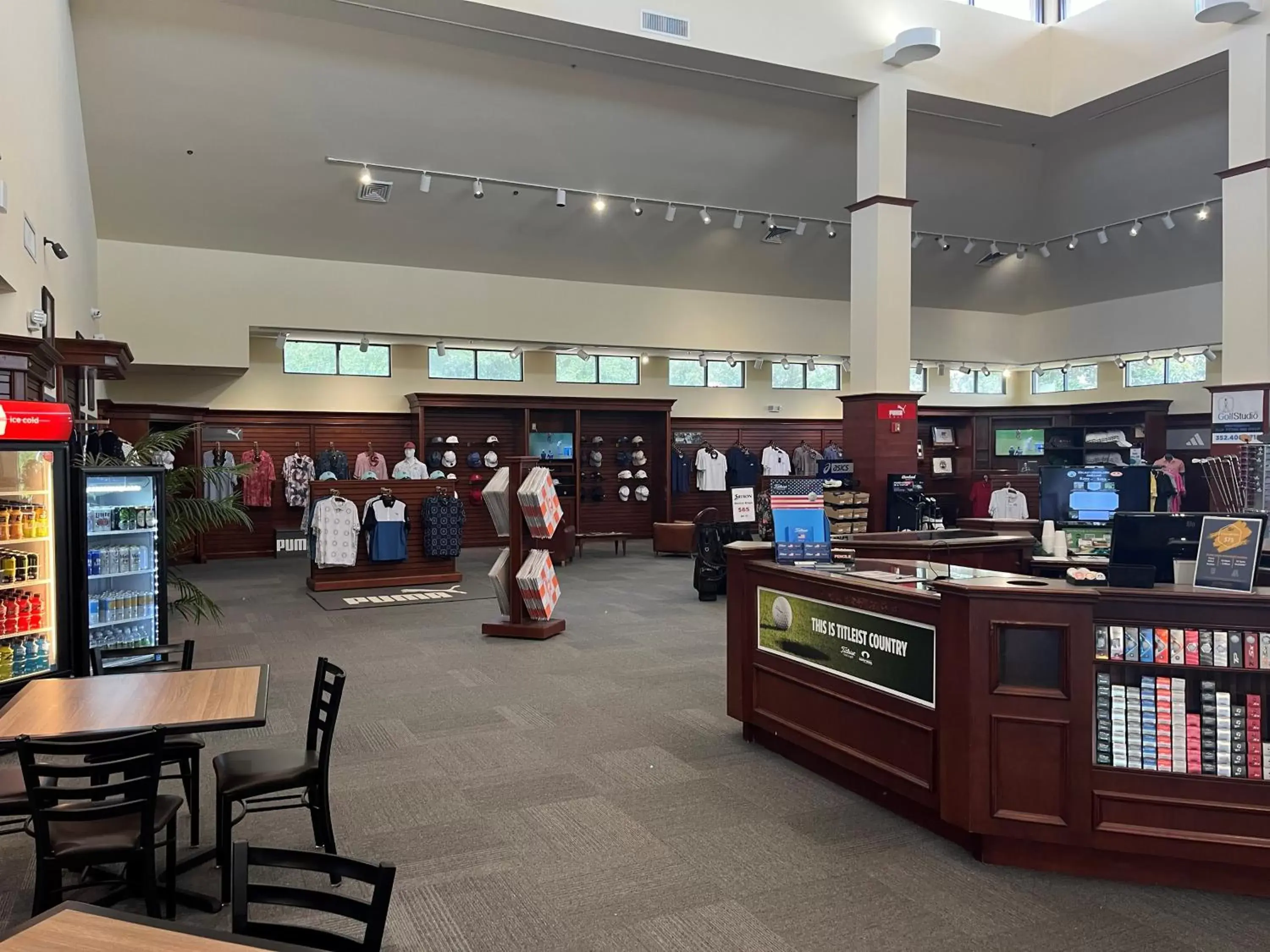 On-site shops in Orange County National Golf Center and Lodge