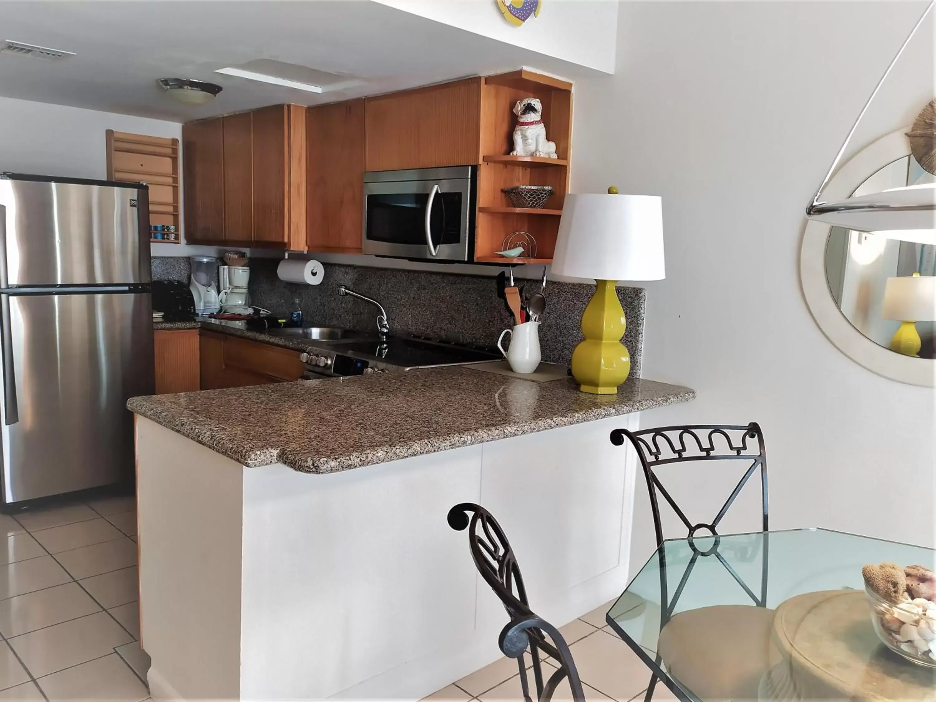 Kitchen or kitchenette, Kitchen/Kitchenette in Manhattan Tower Apartment Hotel