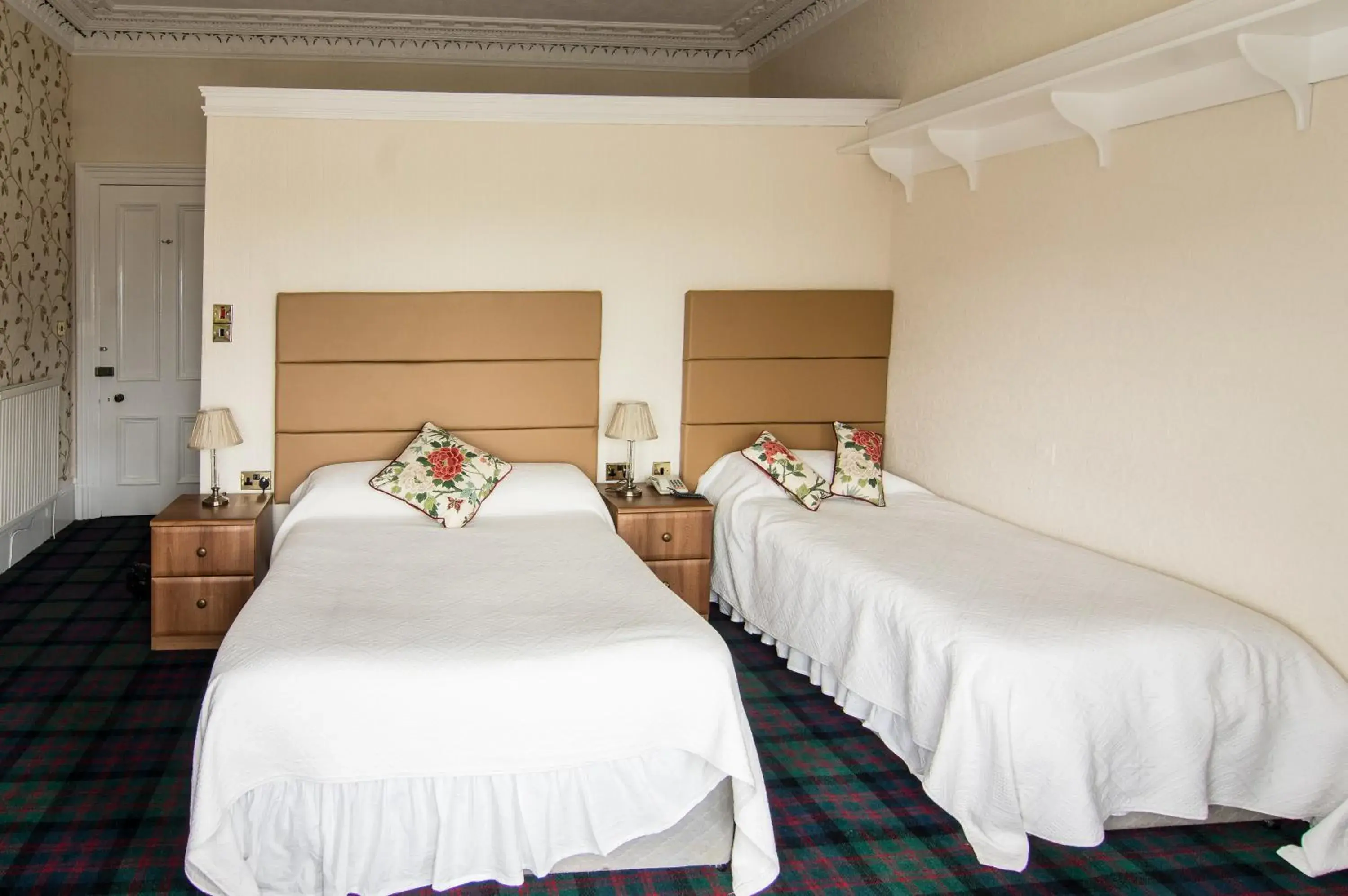 Bathroom, Bed in South Beach Hotel