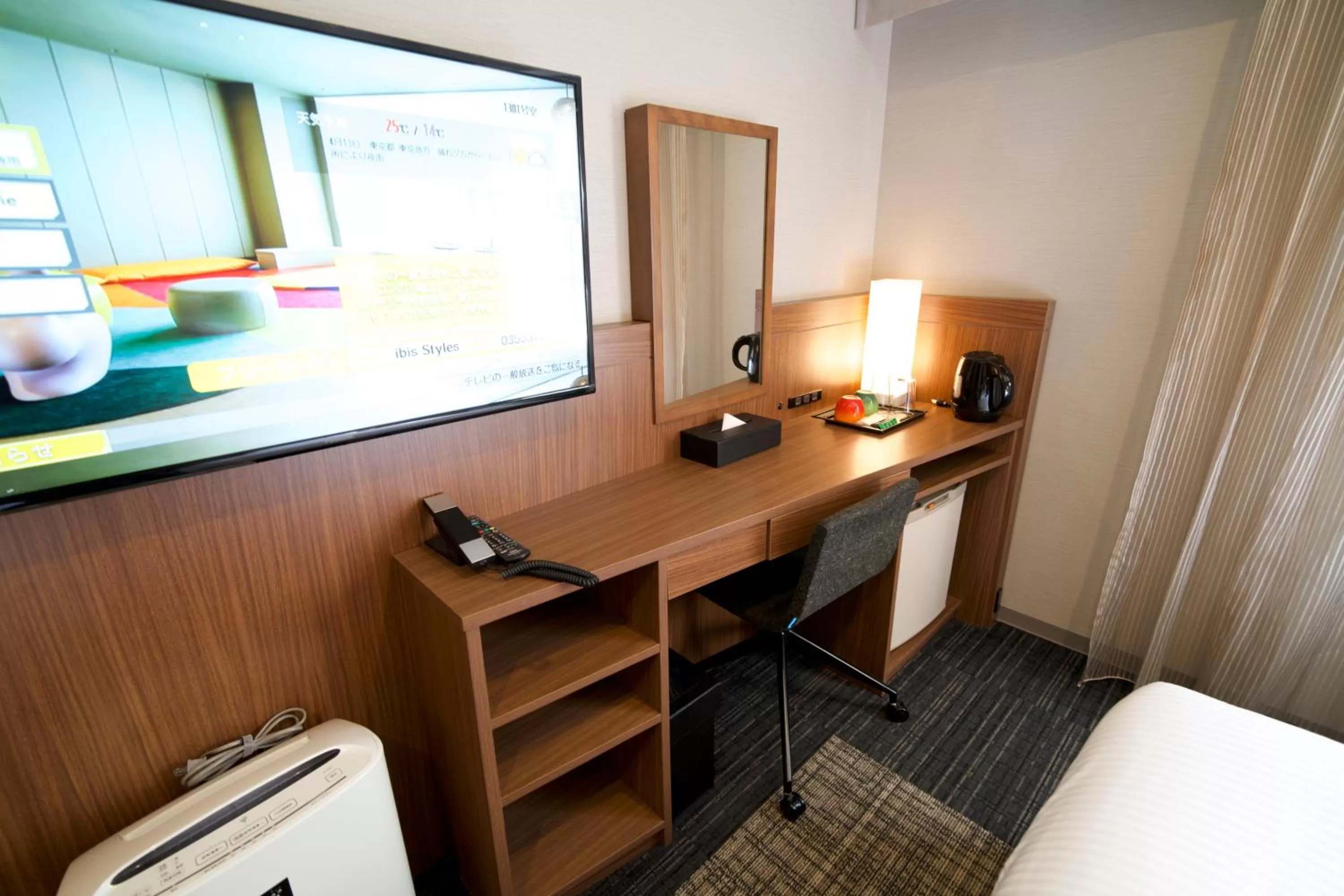Bedroom, Bed in ibis Styles Tokyo Ginza
