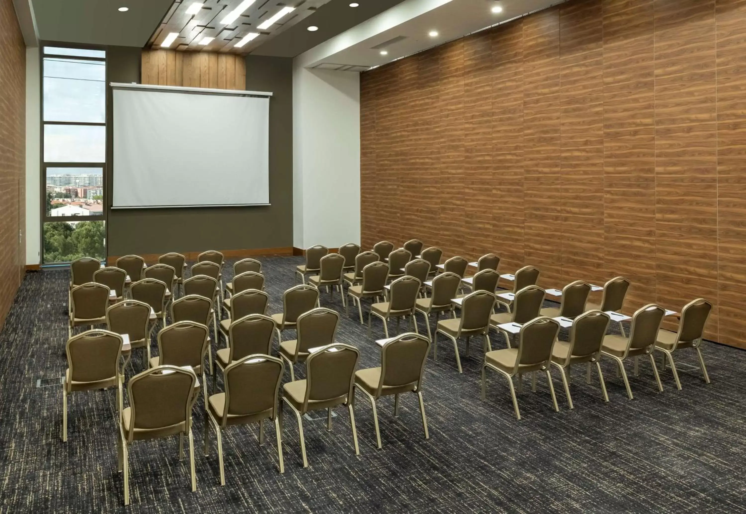 Meeting/conference room in DoubleTree by Hilton Manisa