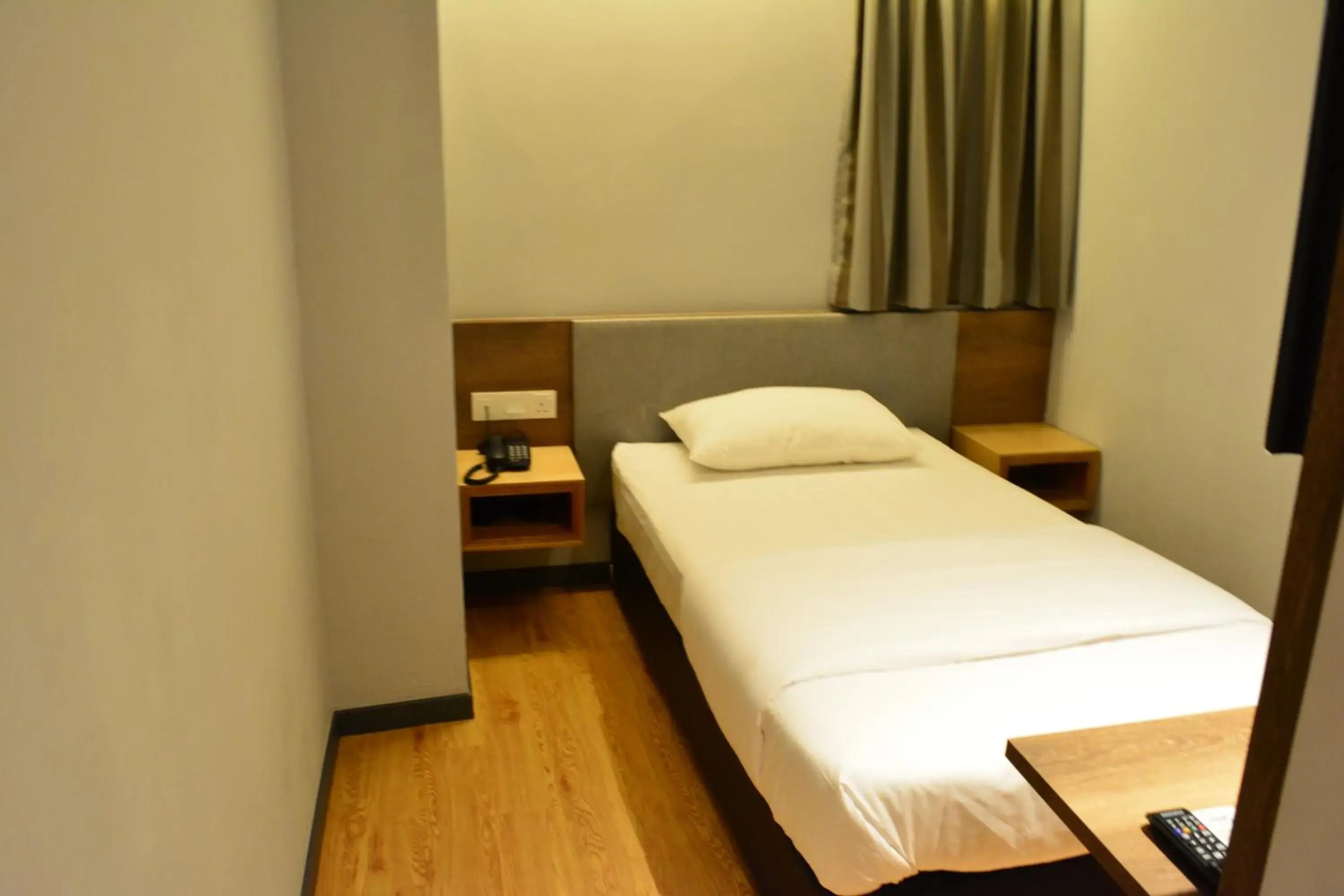 Photo of the whole room, Bed in Go Hotel