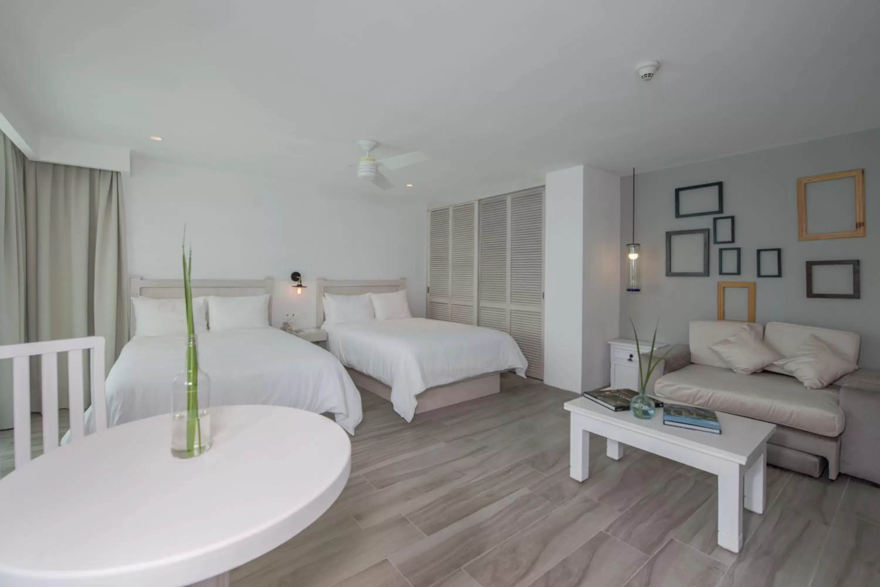 Bedroom in Oleo Cancun Playa Boutique All Inclusive Resort