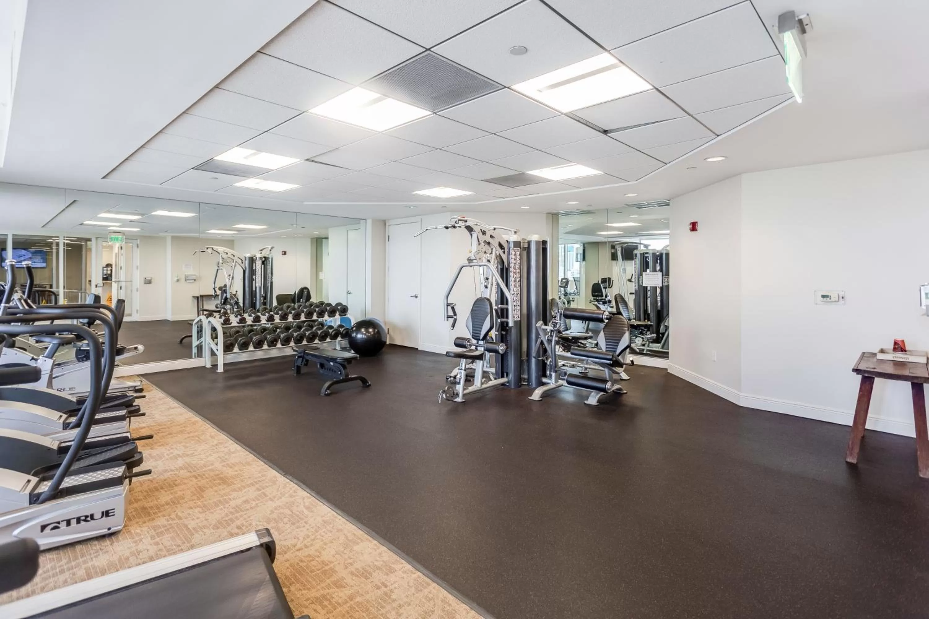 Fitness centre/facilities in Dadeland Towers by Miami Vacations