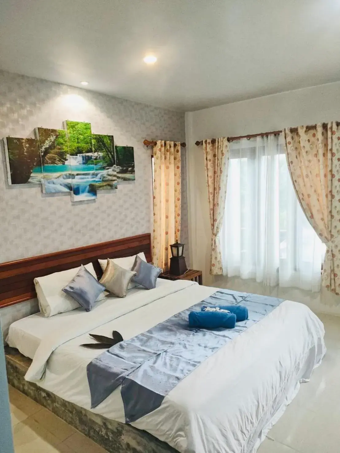 Bedroom, Bed in Andawa Lanta Resort