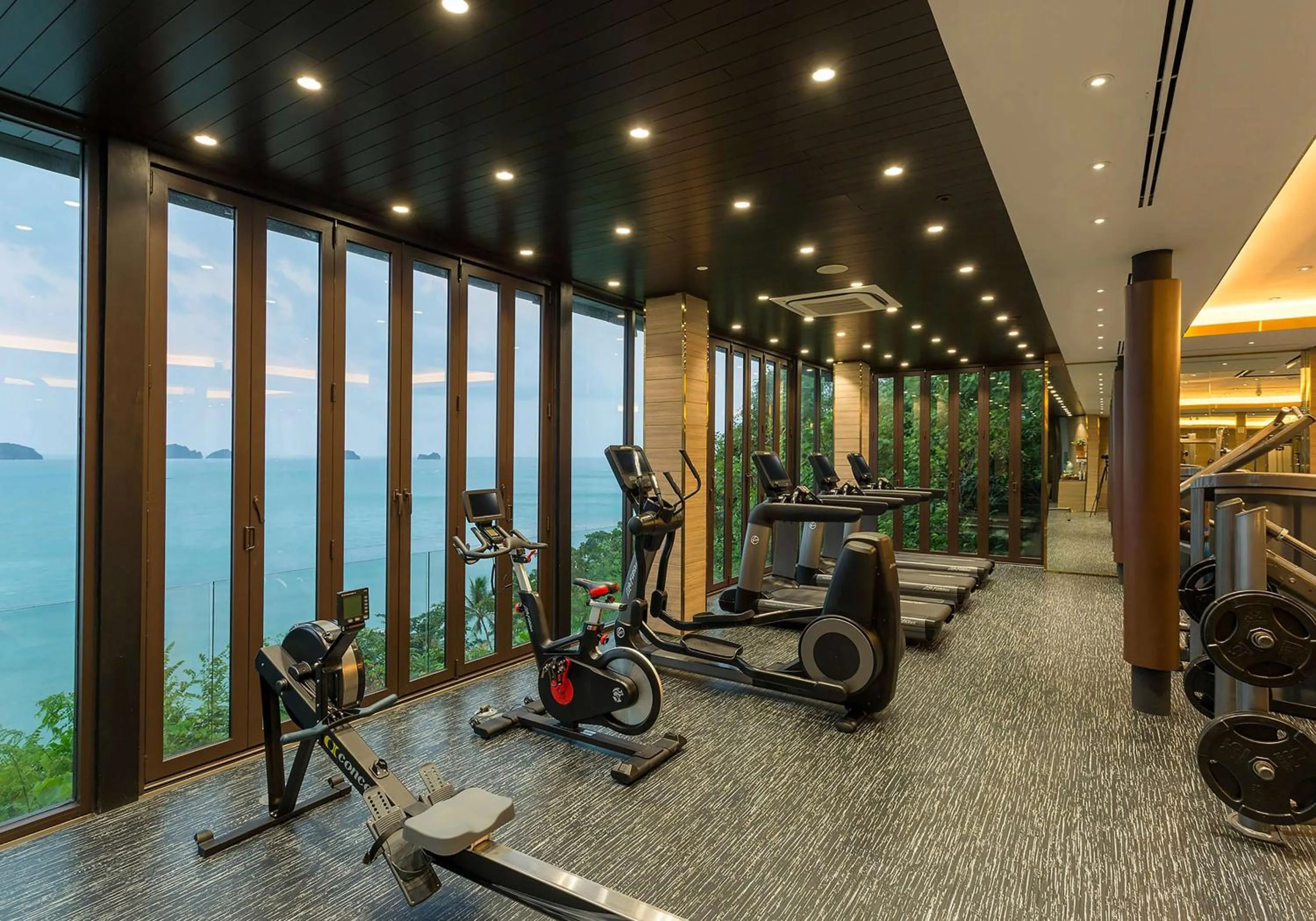 Fitness centre/facilities in Conrad Koh Samui