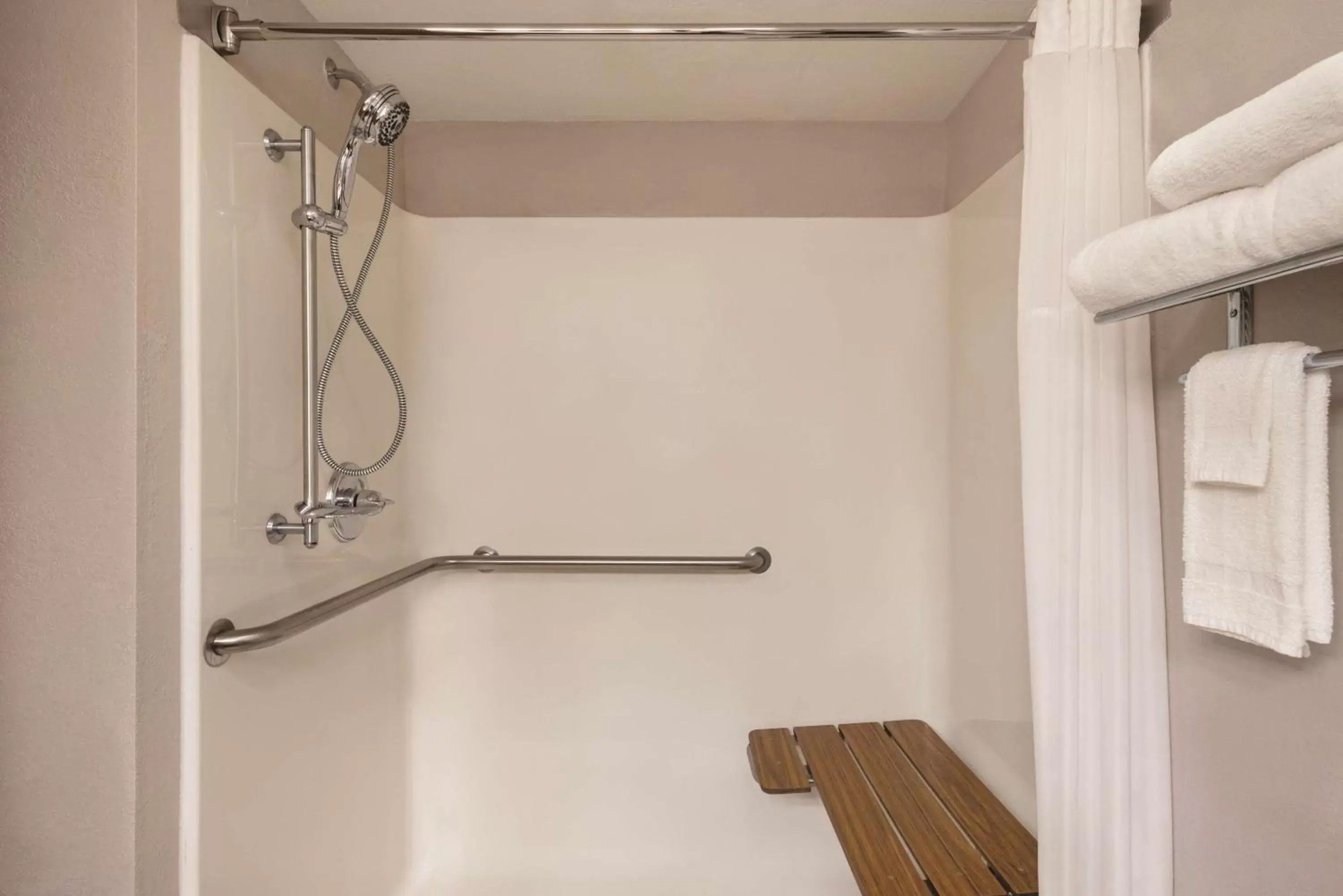 Shower, Bathroom in Country Inn & Suites by Radisson, Mt. Pleasant-Racine West, WI