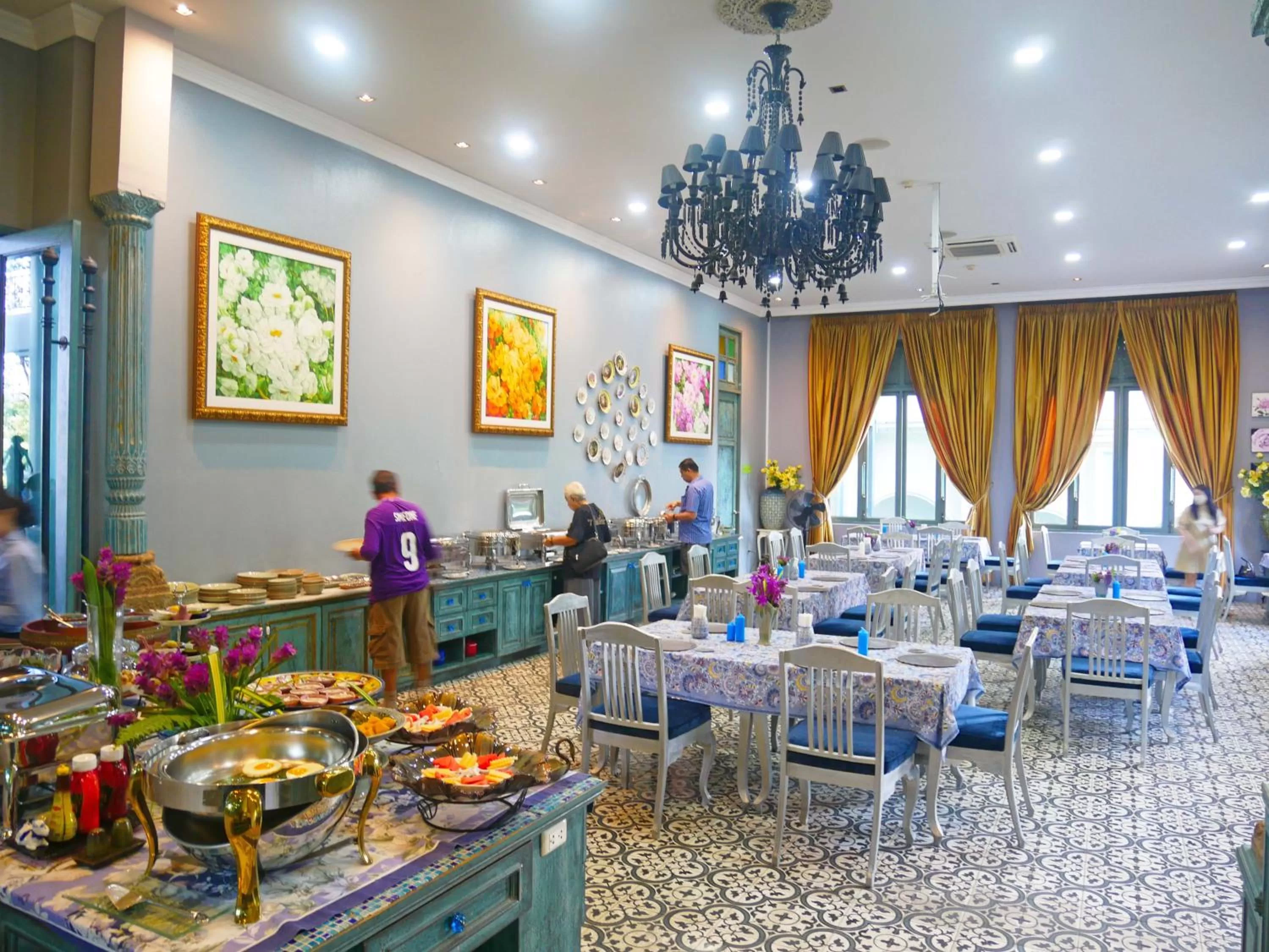 Restaurant/places to eat in At Pingnakorn Huaykaew