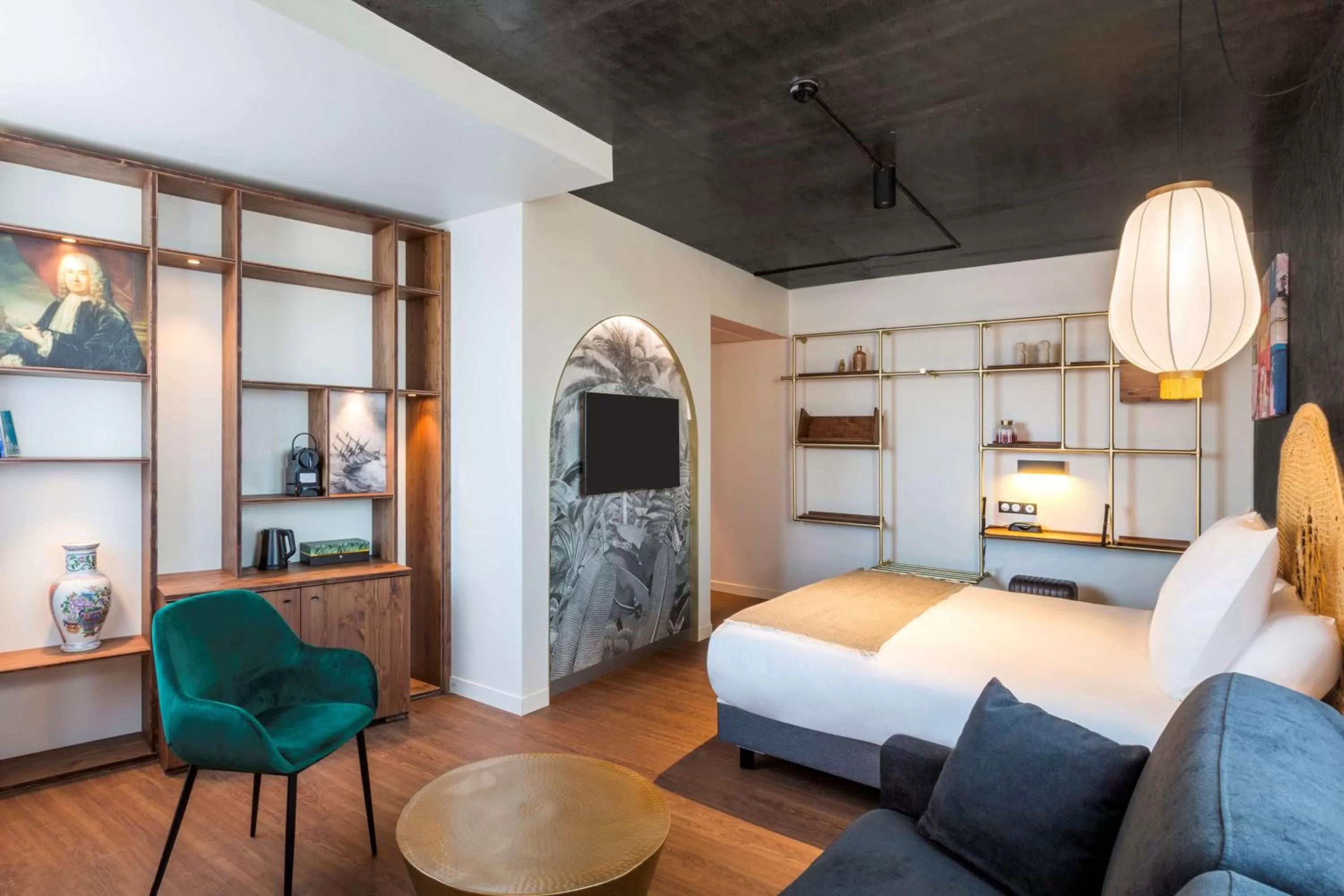 Photo of the whole room, Bed in Aiden by Best Western Lorient Centre