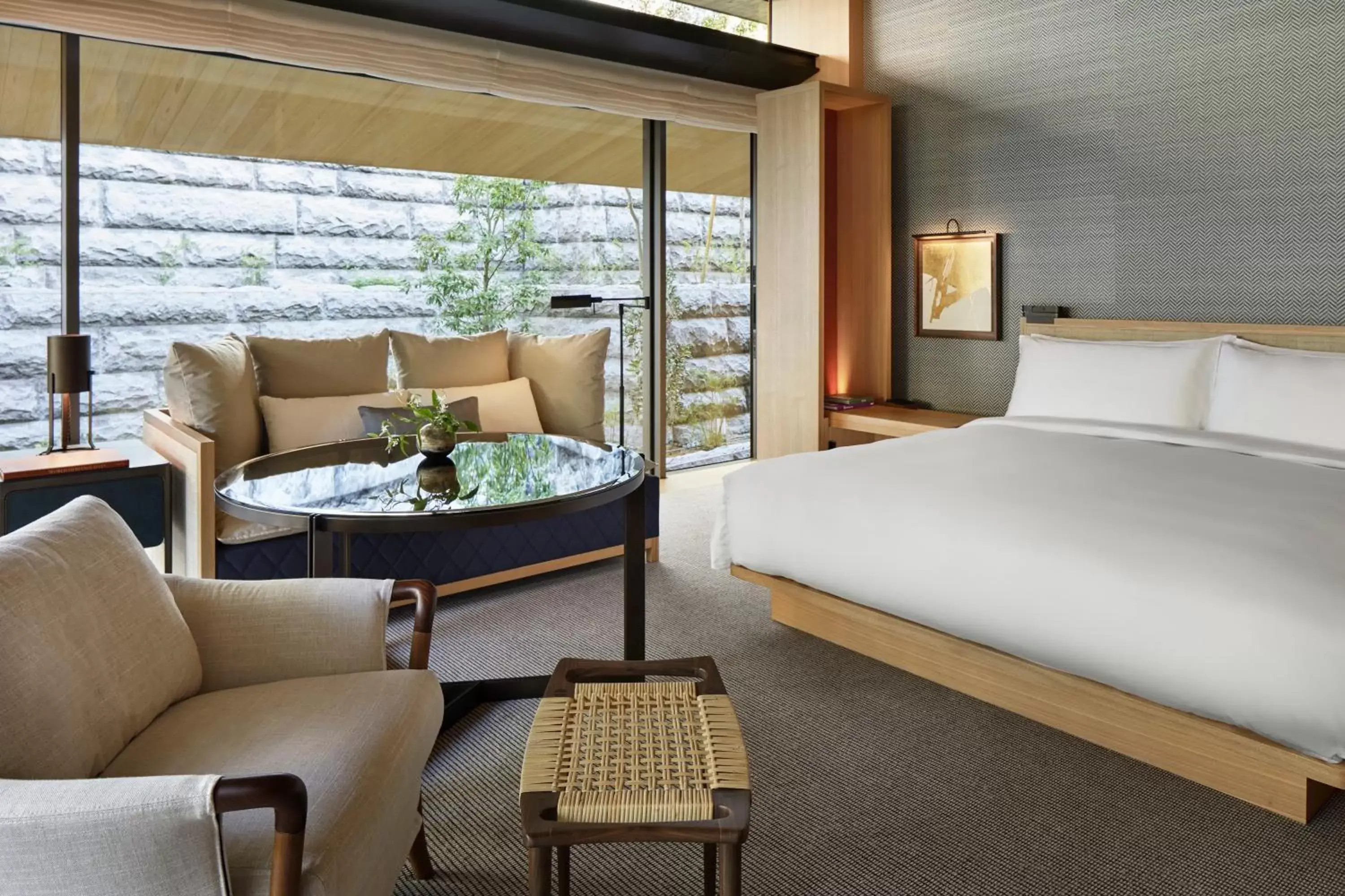 Bed in Park Hyatt Kyoto