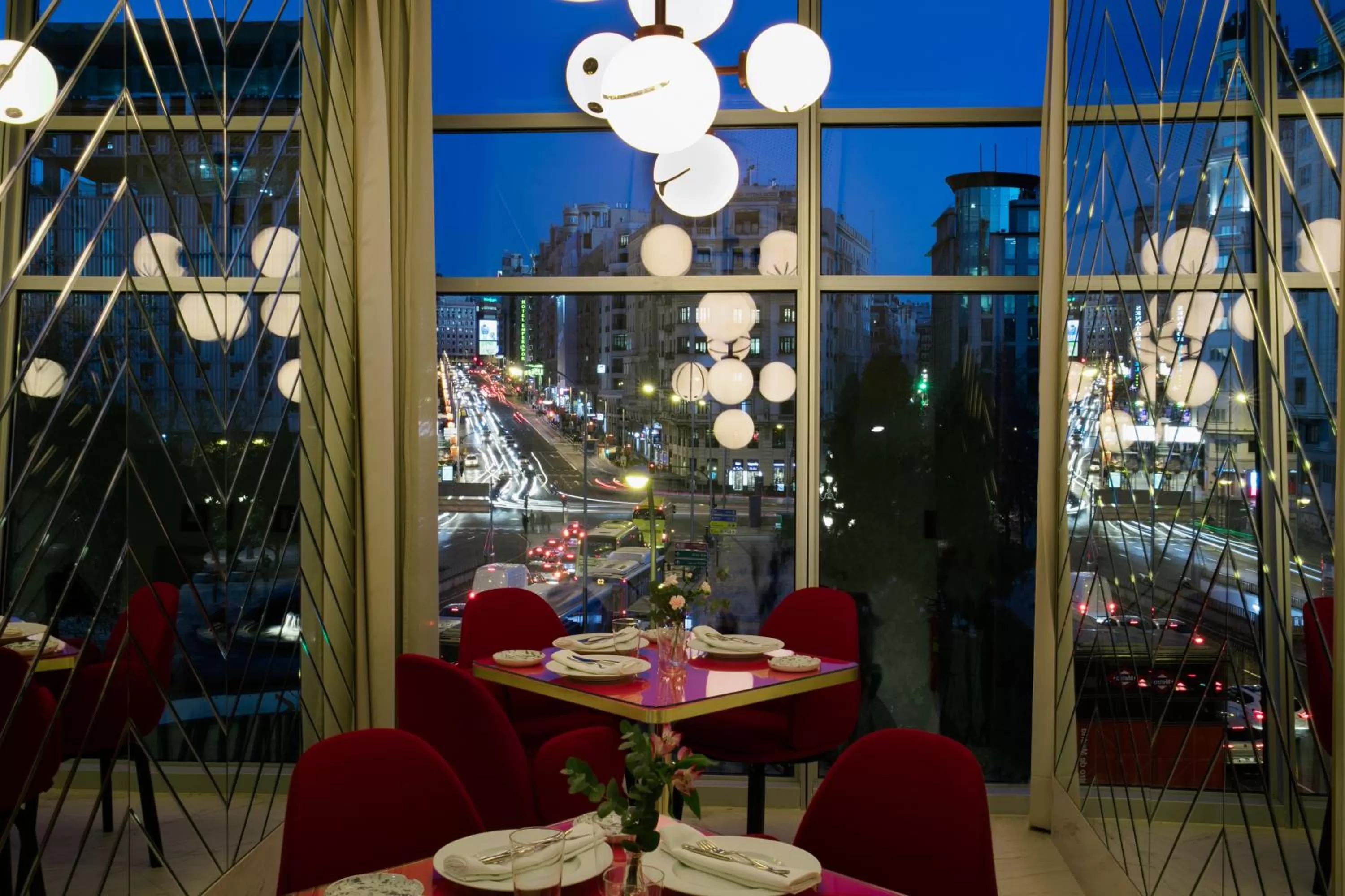 Restaurant/places to eat in Barceló Torre de Madrid