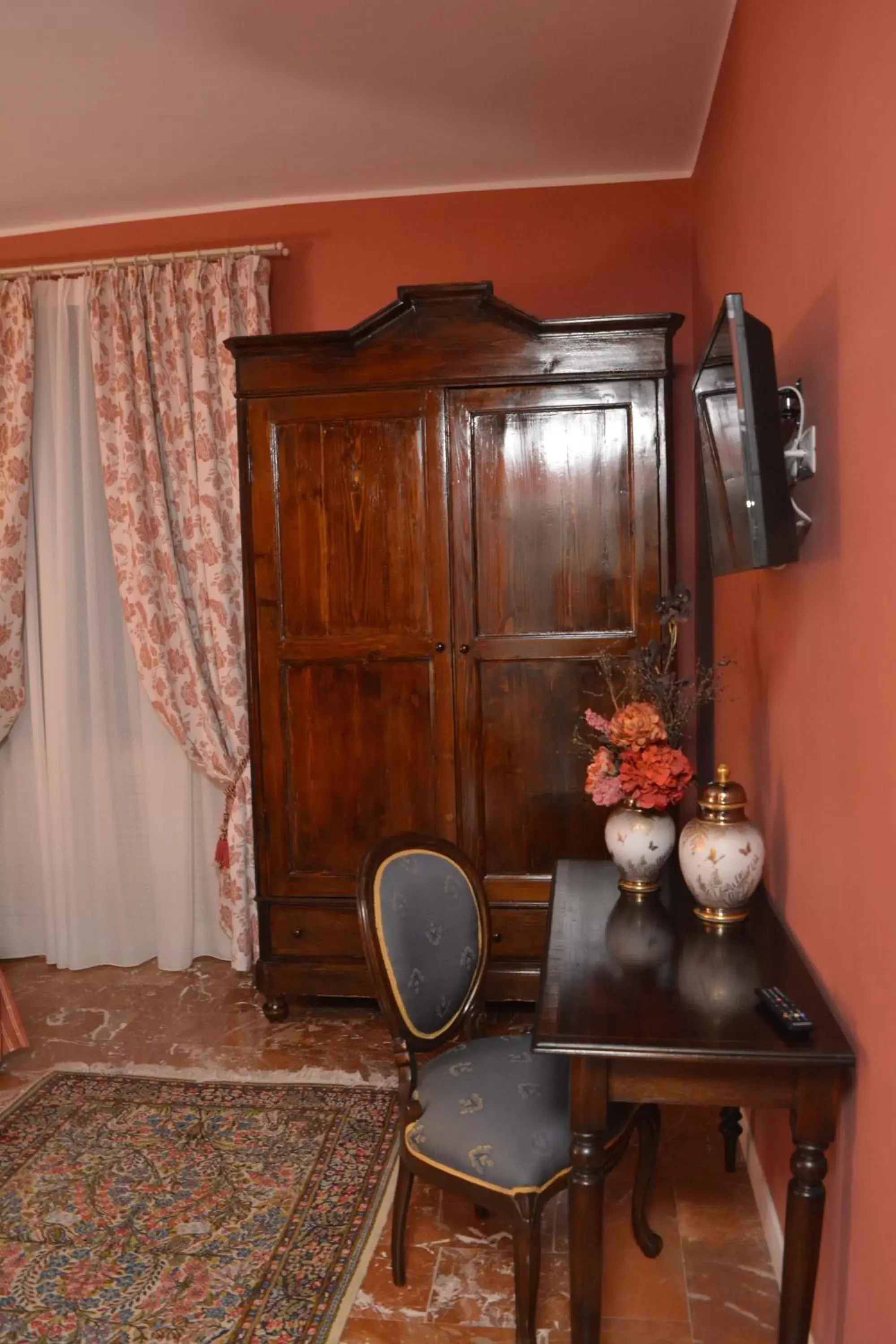 Decorative detail, Dining Area in Allaportaccanto Bed & Breakfast