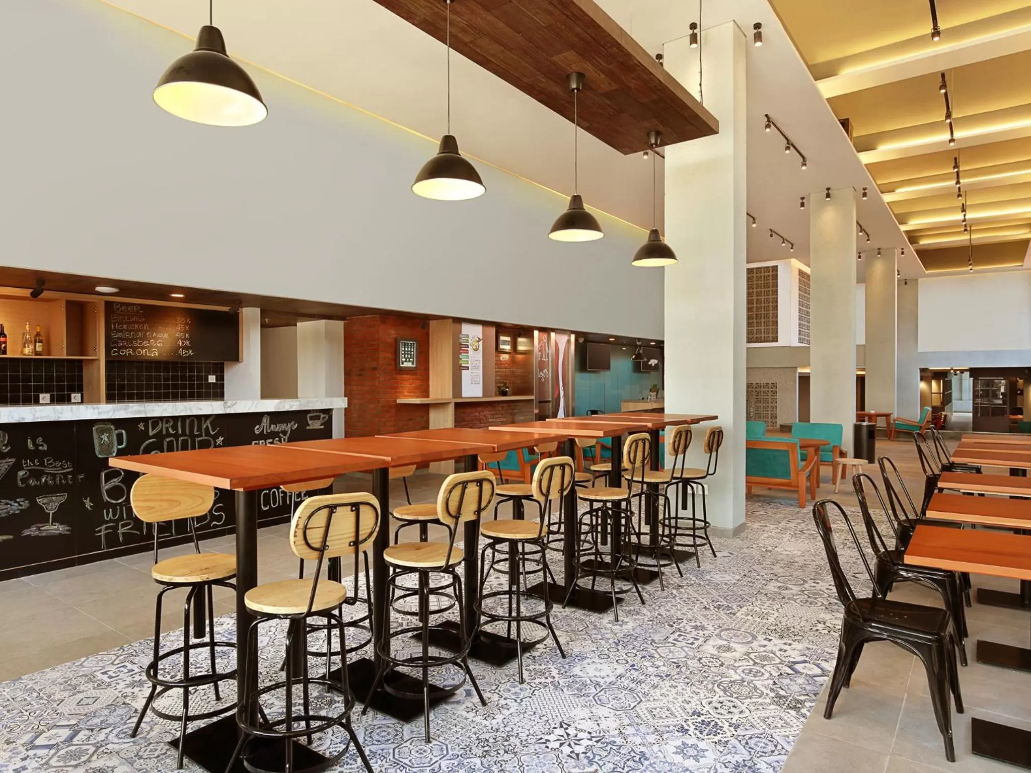 Restaurant/places to eat, Lounge/Bar in ibis Bali Legian Street