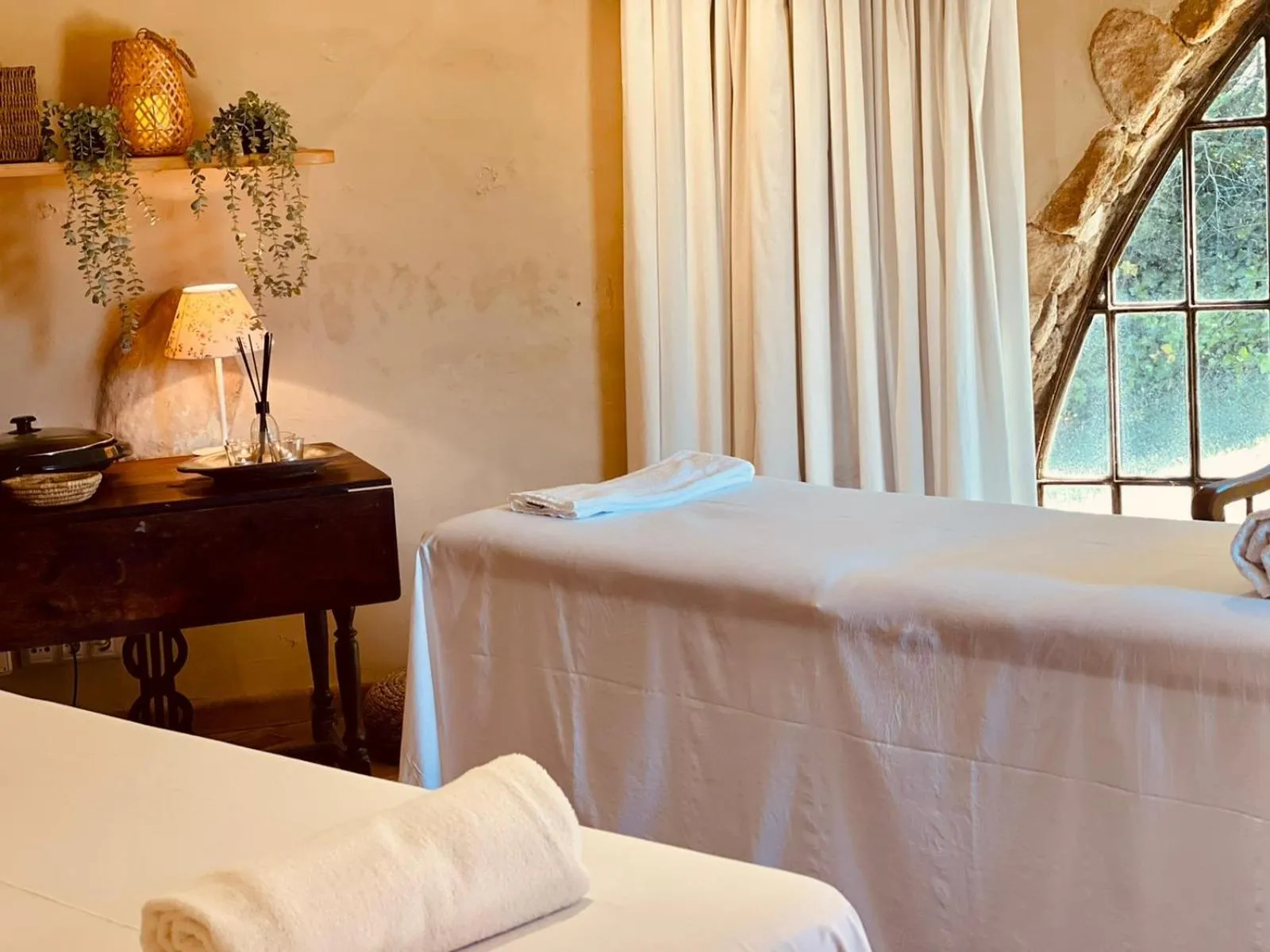 Massage, Bed in Mas Salvi Country Boutique Hotel