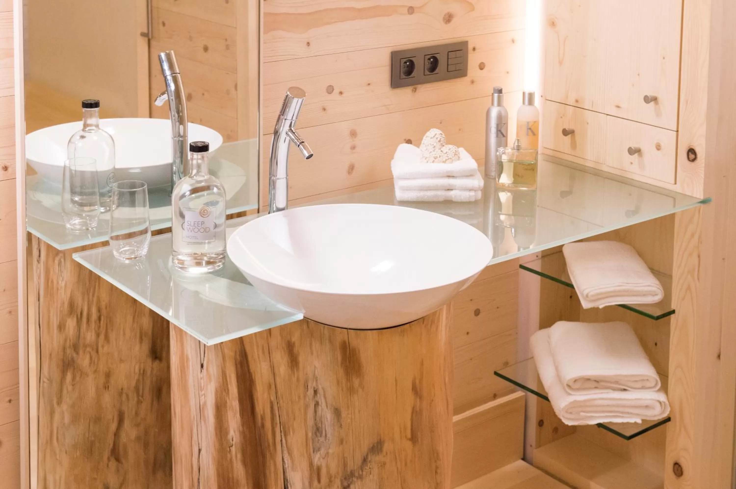 Decorative detail in Sleepwood Hotel