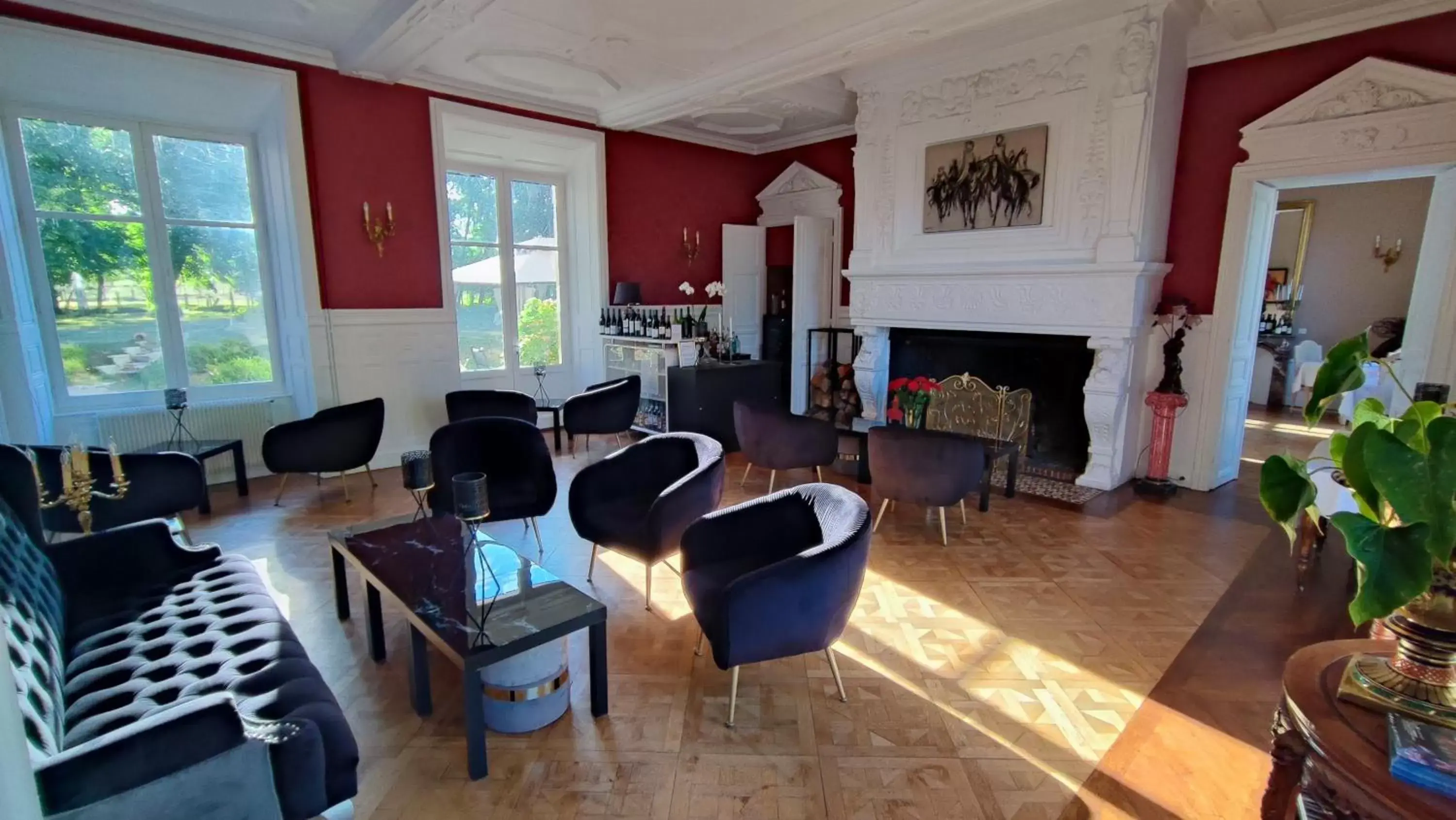 Lounge or bar in Château de Bellefontaine