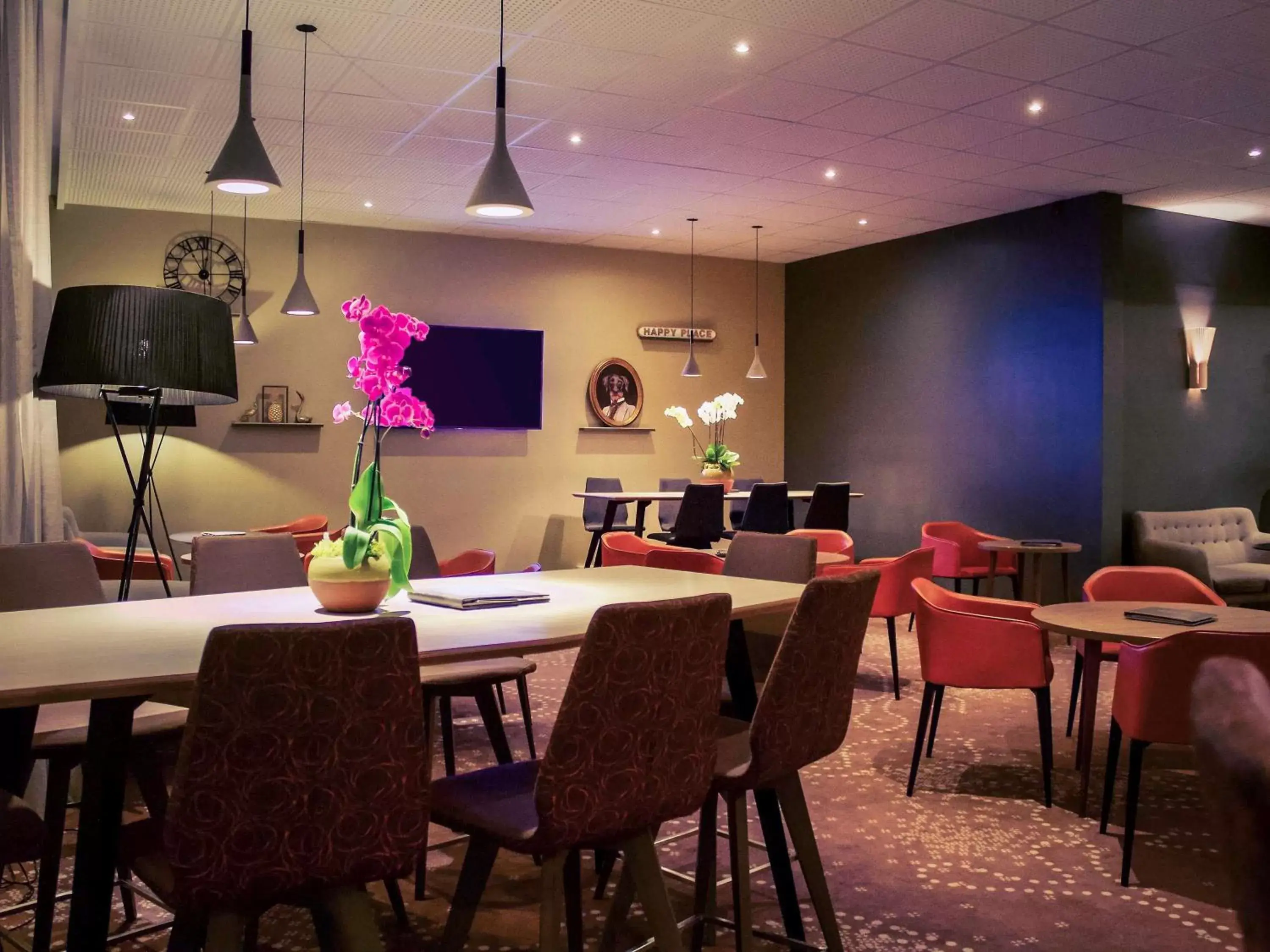 Lounge or bar, Restaurant/Places to Eat in Mercure Compiègne Sud