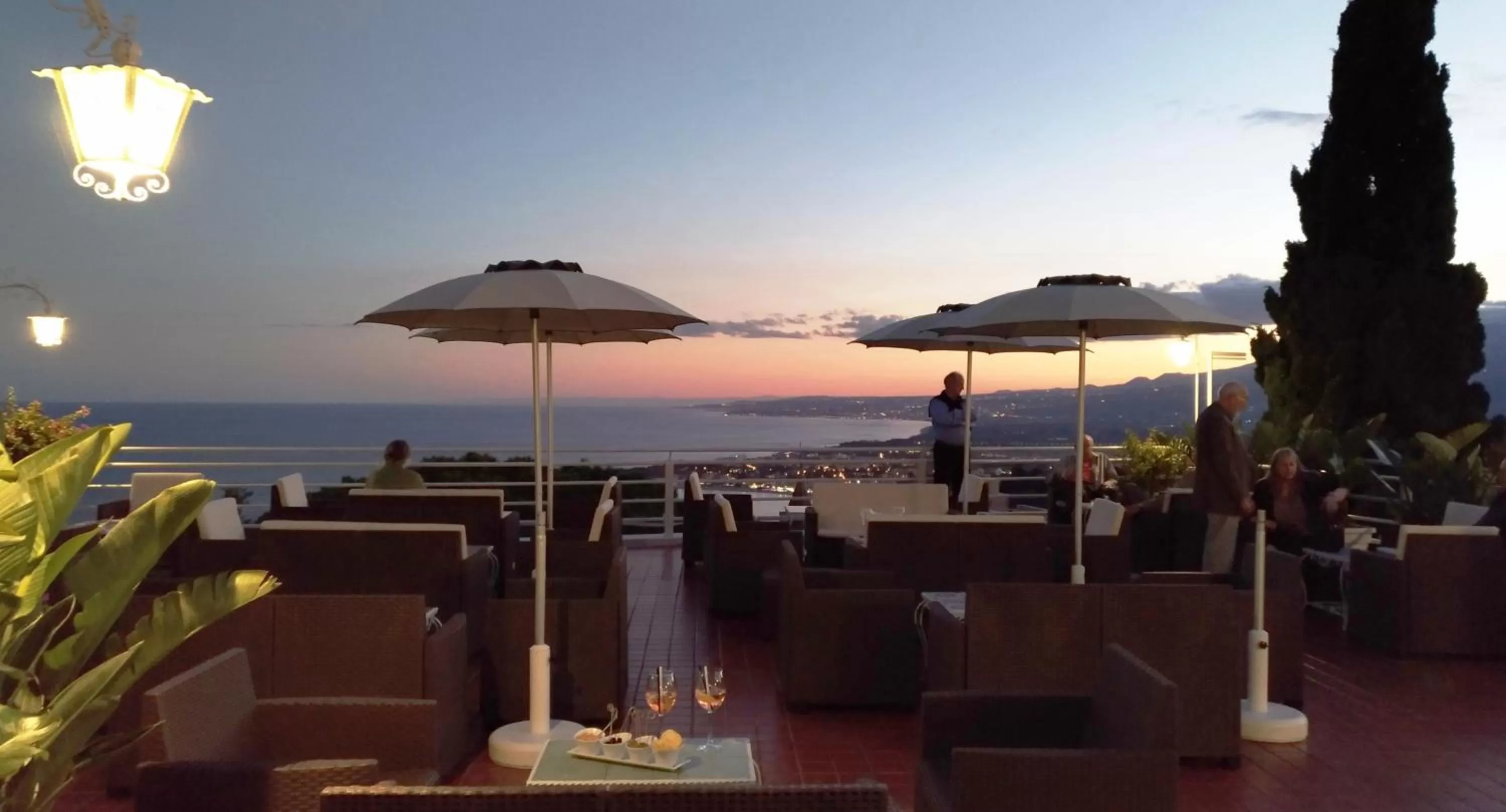 Spring in Hotel Continental